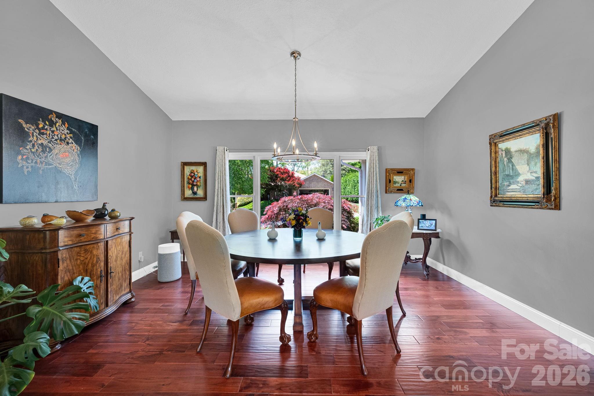 108 Fairway Knoll Drive