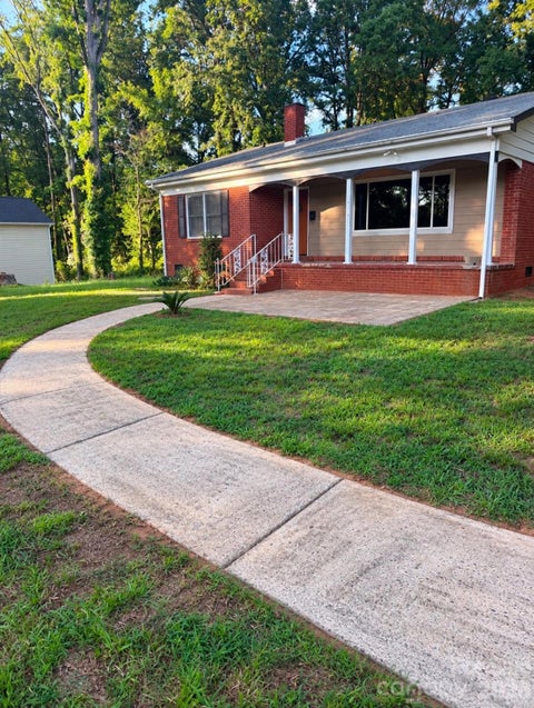 Photo of 3100 Allen Road, Charlotte, NC 28269 (MLS # 4431251)