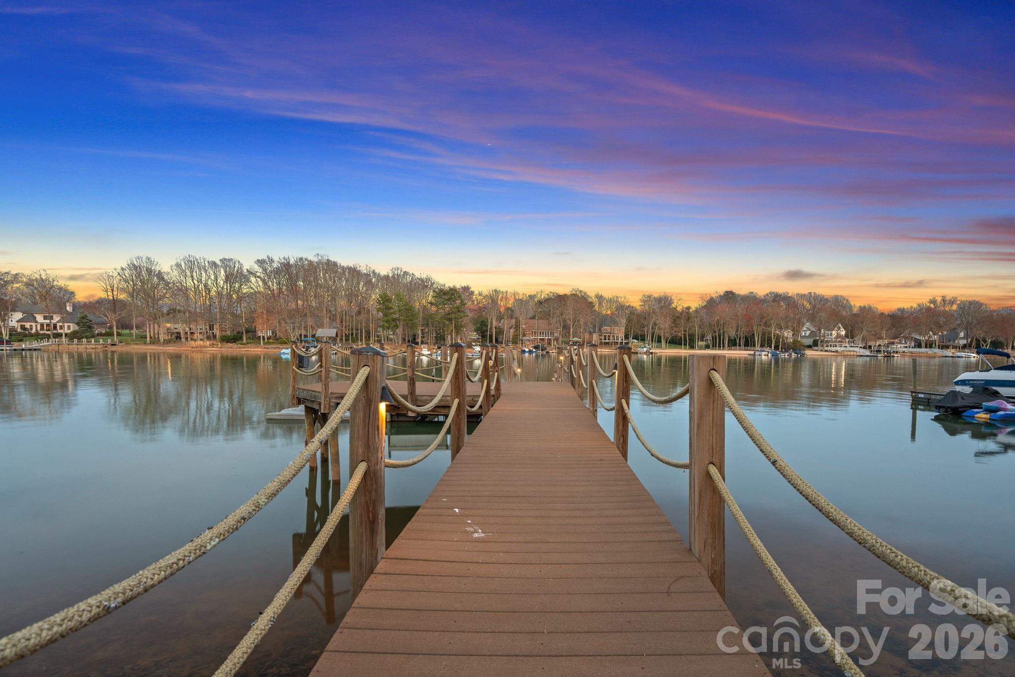 101 S Longfellow Lane