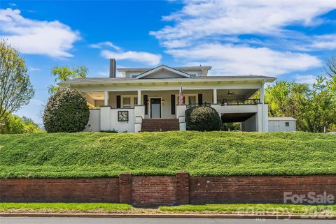 Photo of 110 Burkemont Avenue, Morganton, NC 28655 (MLS # 4372950)