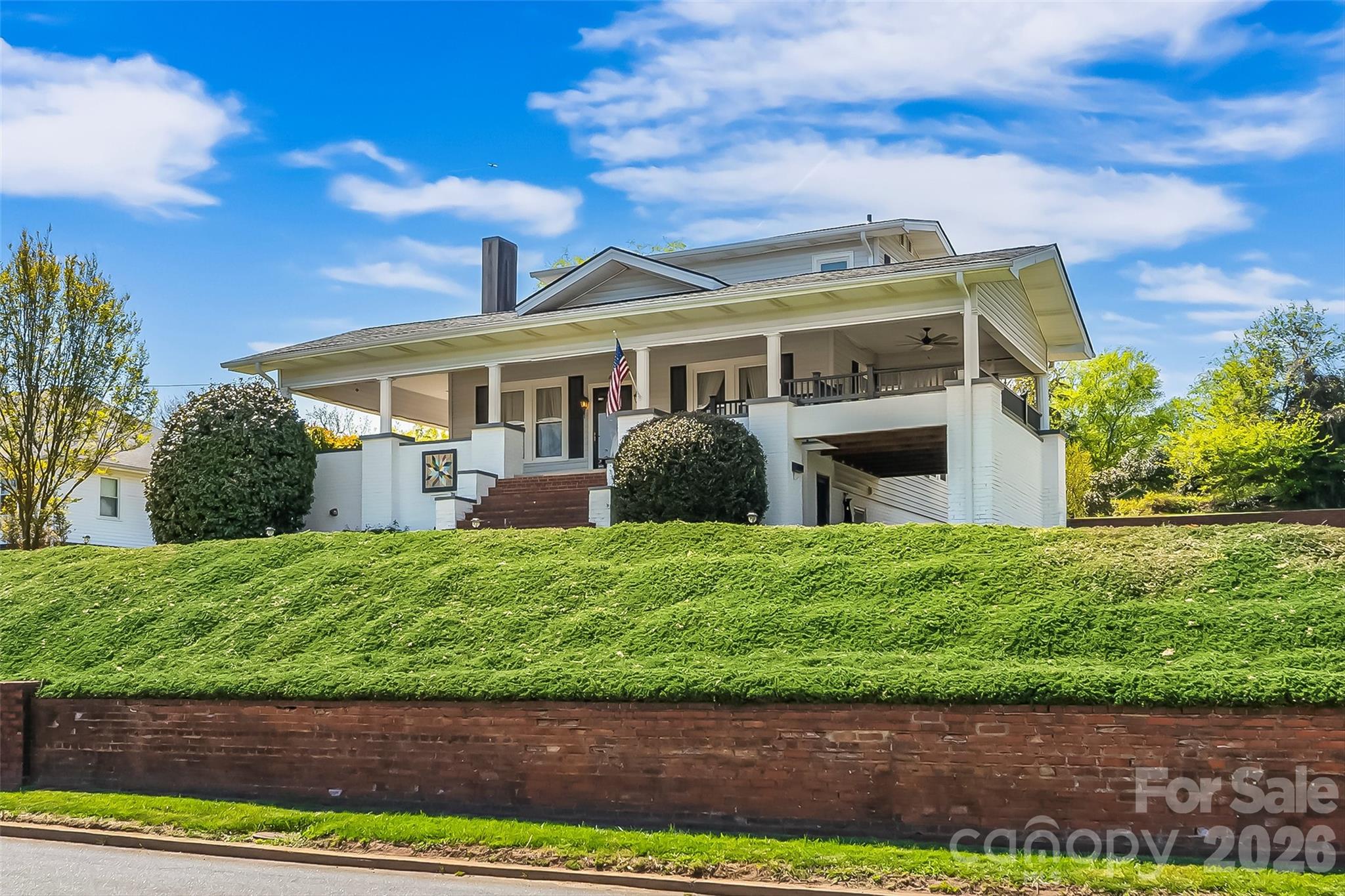 110 Burkemont Avenue