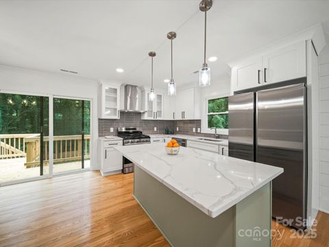 7115 Brynhurst Drive Charlotte NC 28210