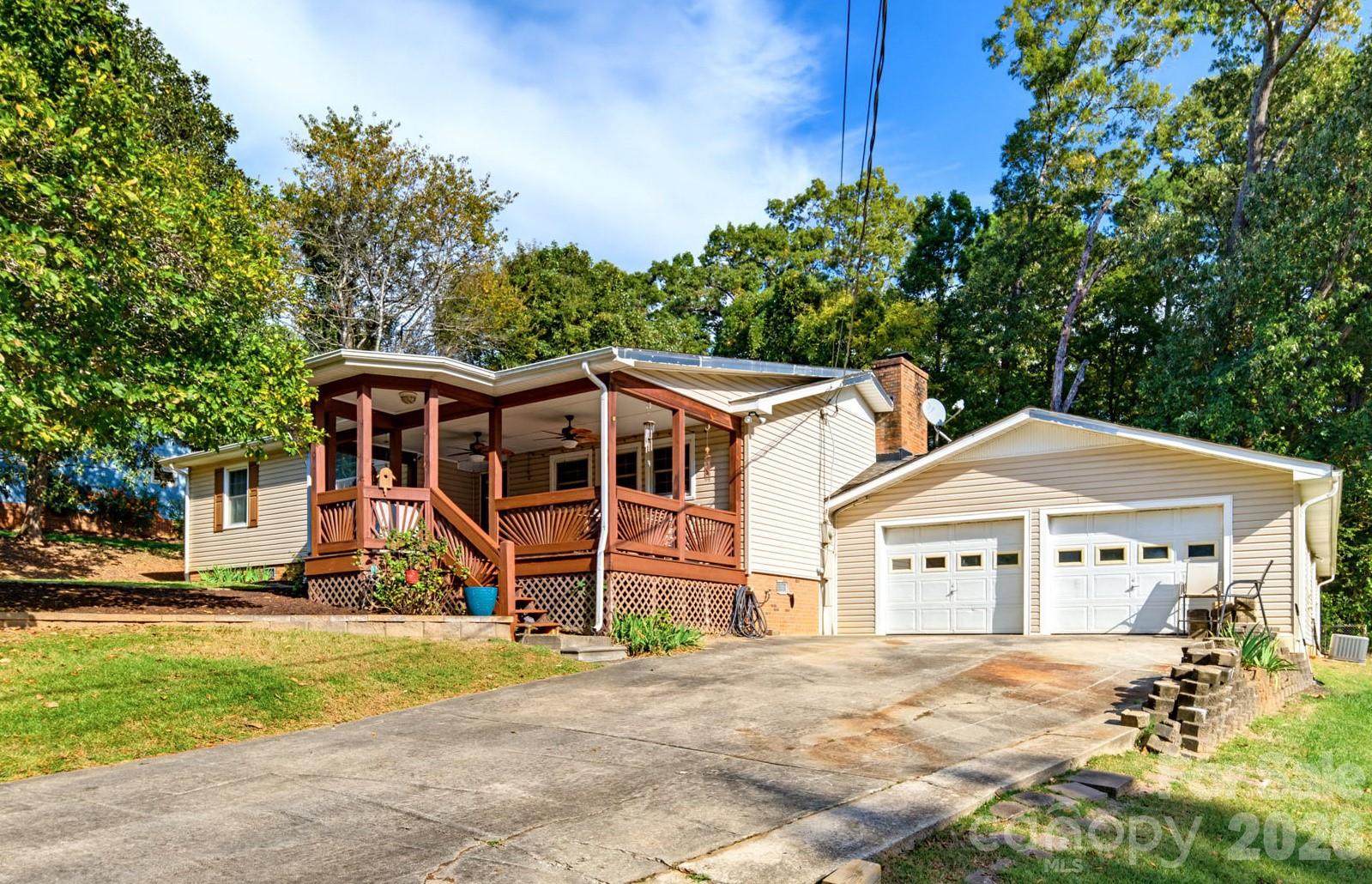 826 Silver Fox Drive