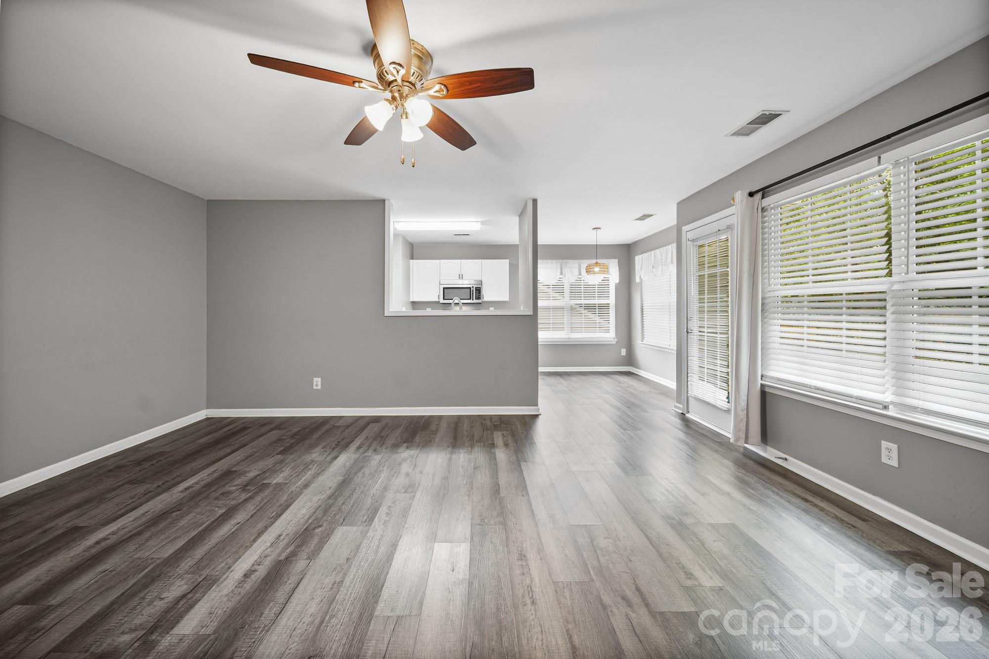 1405 Spring View Court