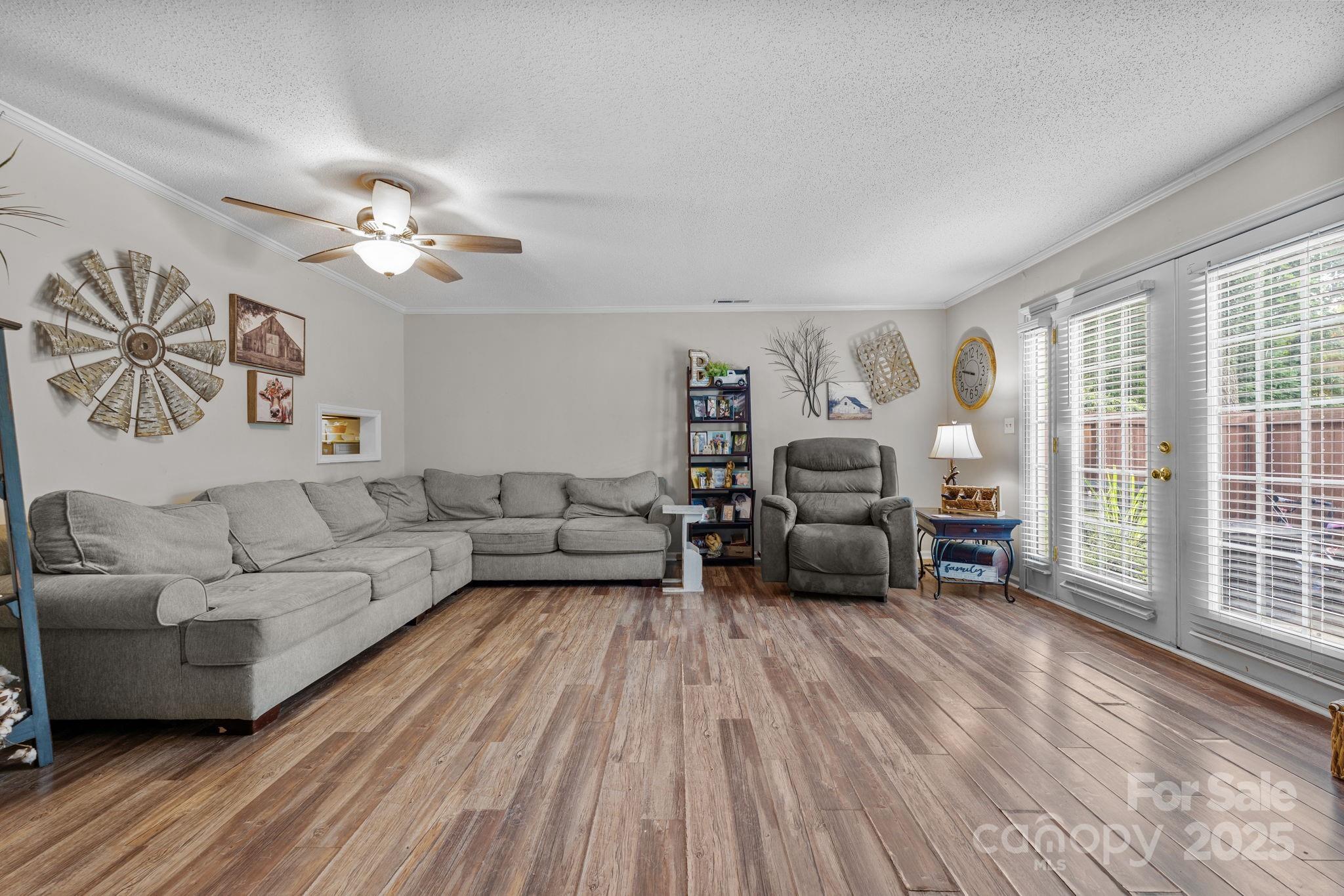 4601 Lawndale Drive