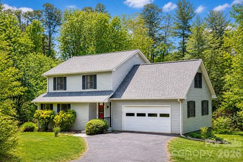 Photo of 3 Crooked Creek Drive, Asheville, NC 28804 (MLS # 4376742)