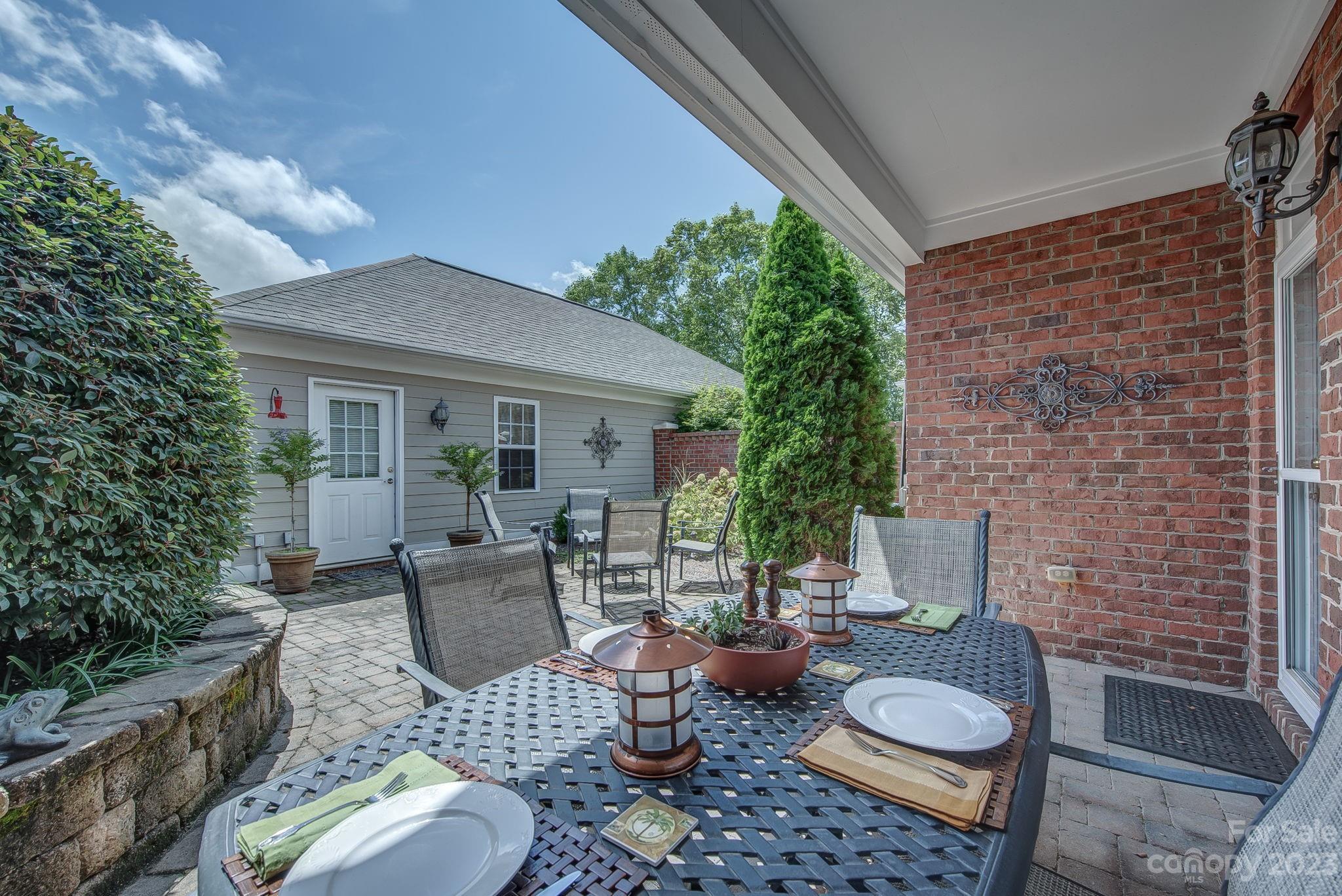 Hawthorne - Residential