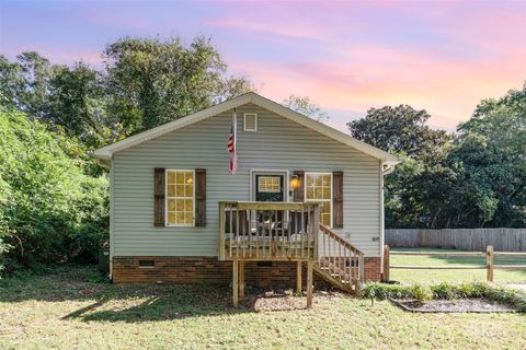 Photo of 809 Fargo Drive SW, Concord, NC 28027 (MLS # 4310728)