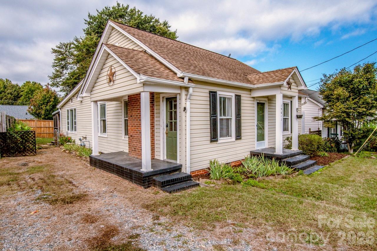 19641 S Main Street