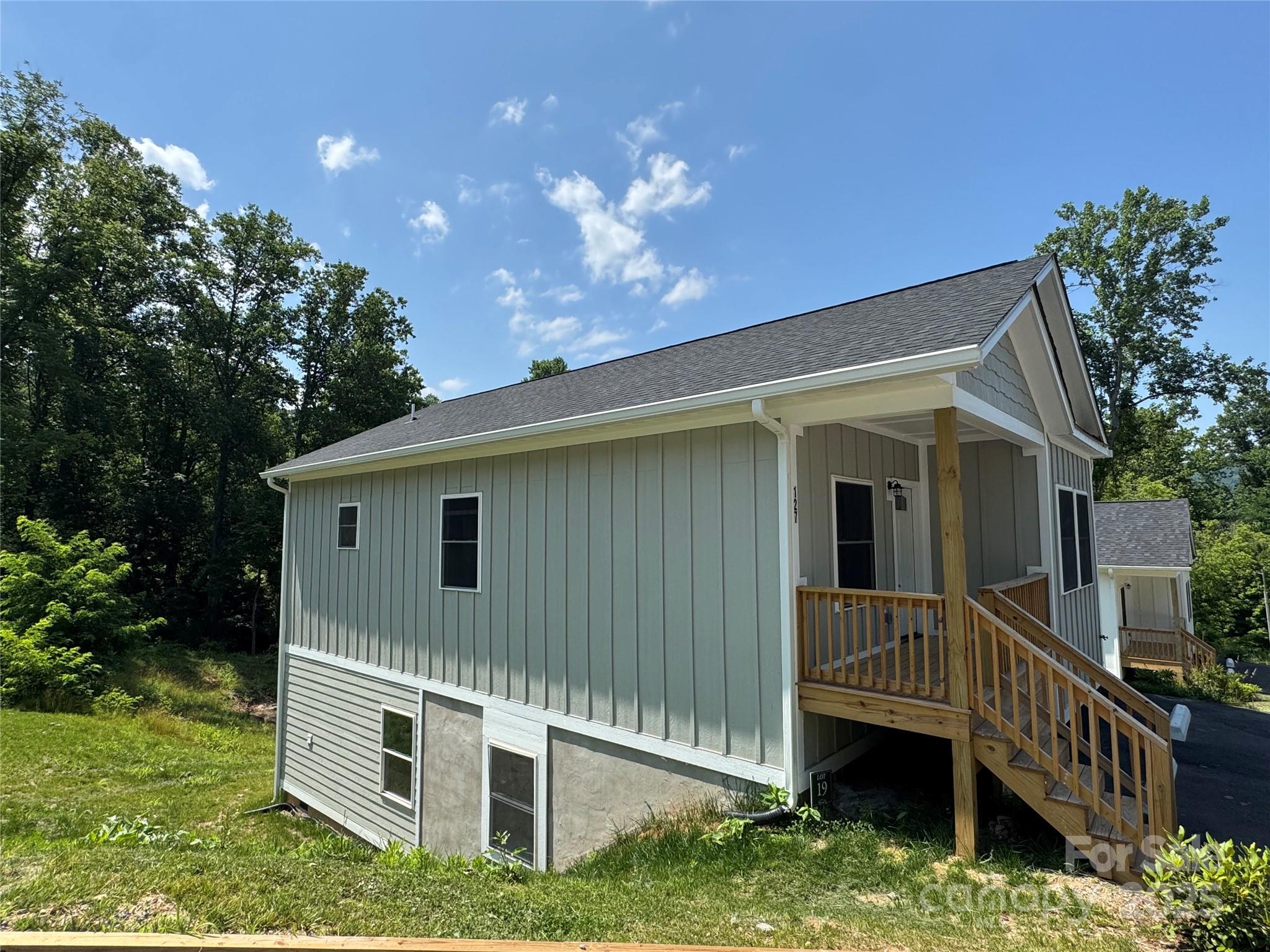 127 Northbend Drive