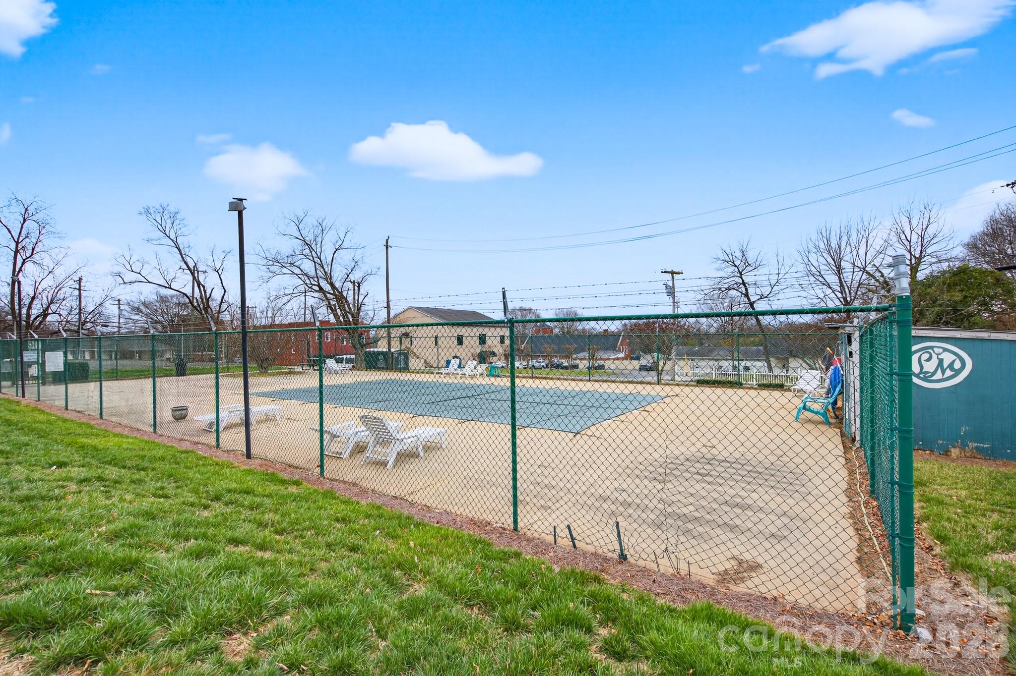 Locke Mill Plaza - Residential