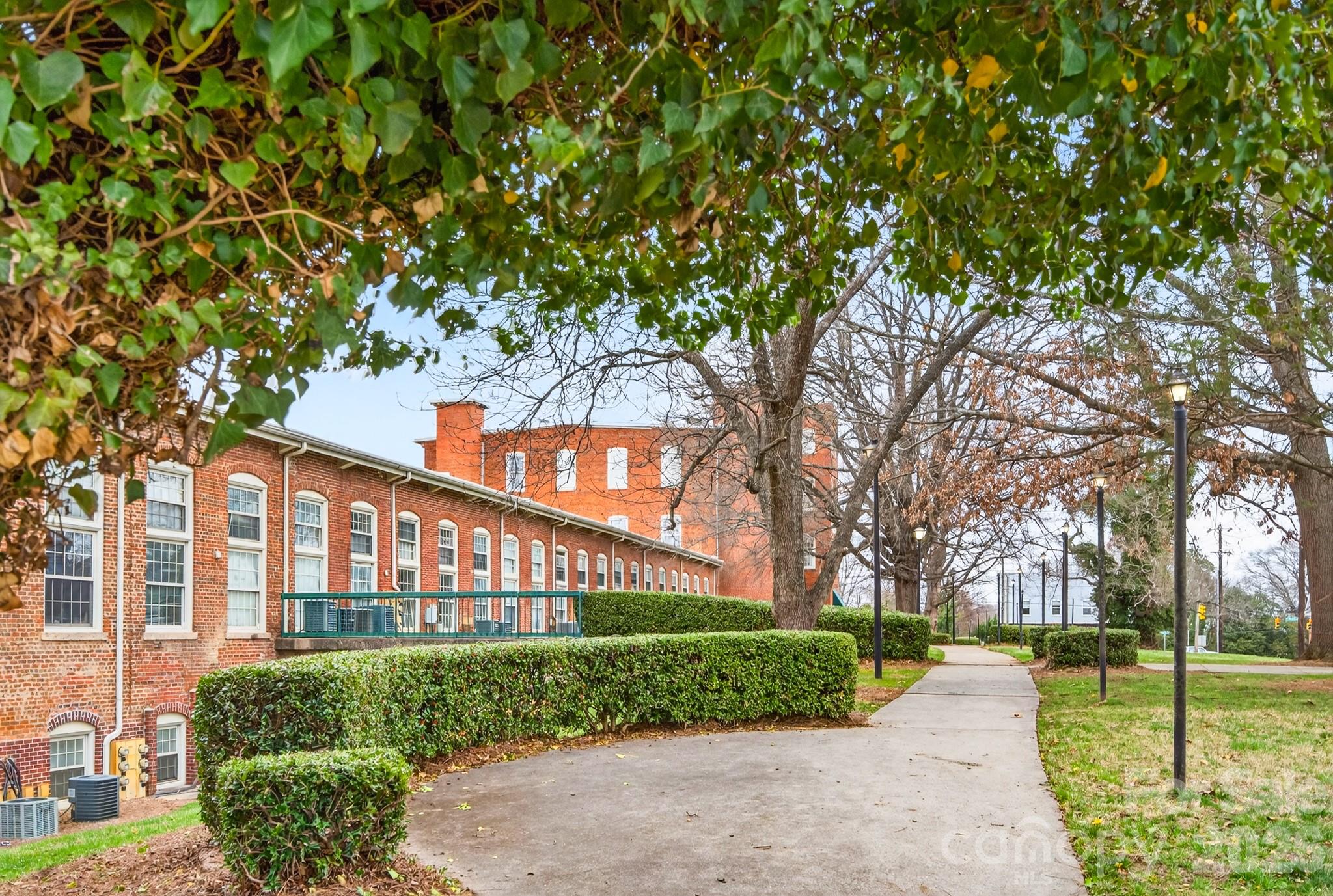 Locke Mill Plaza - Residential