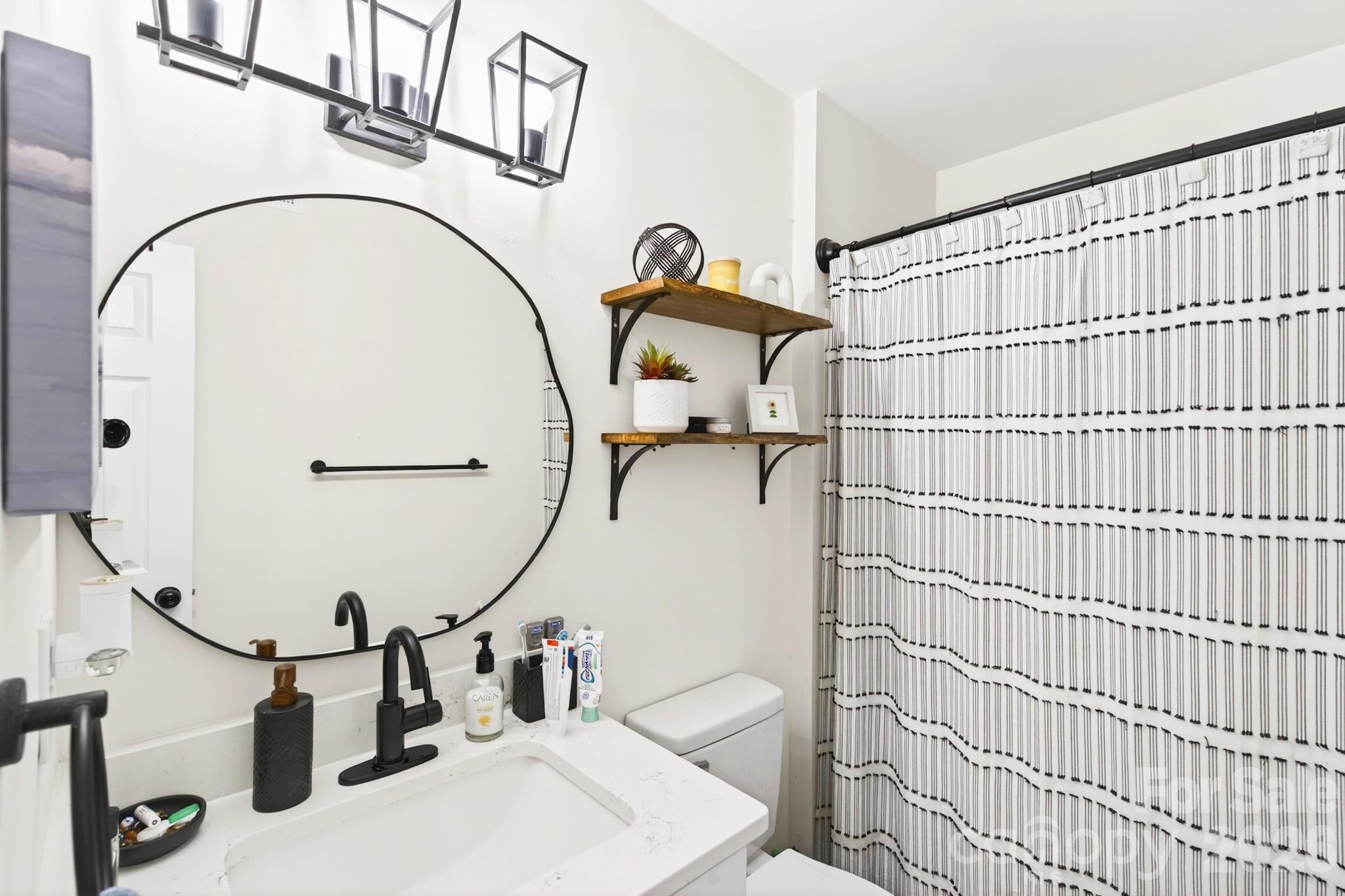 Locke Mill Plaza - Residential