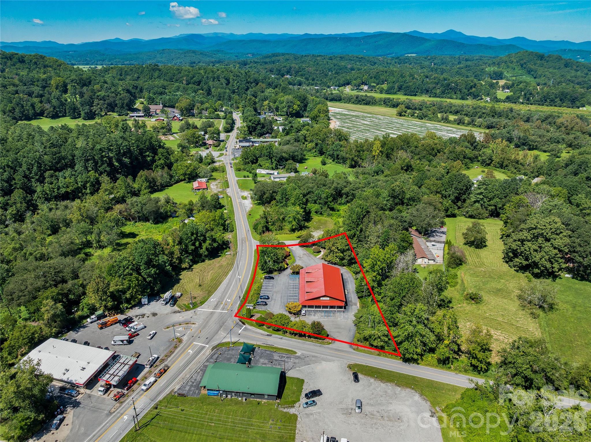 271 Old Barn Road
