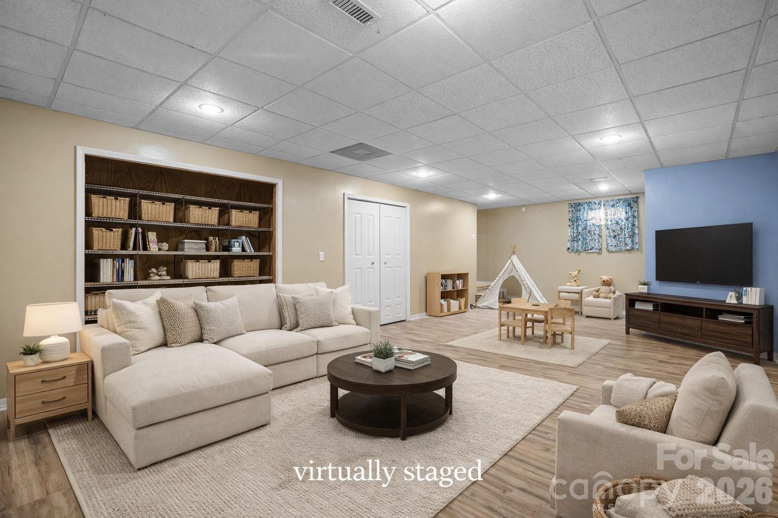 Swinging Bridge - Residential