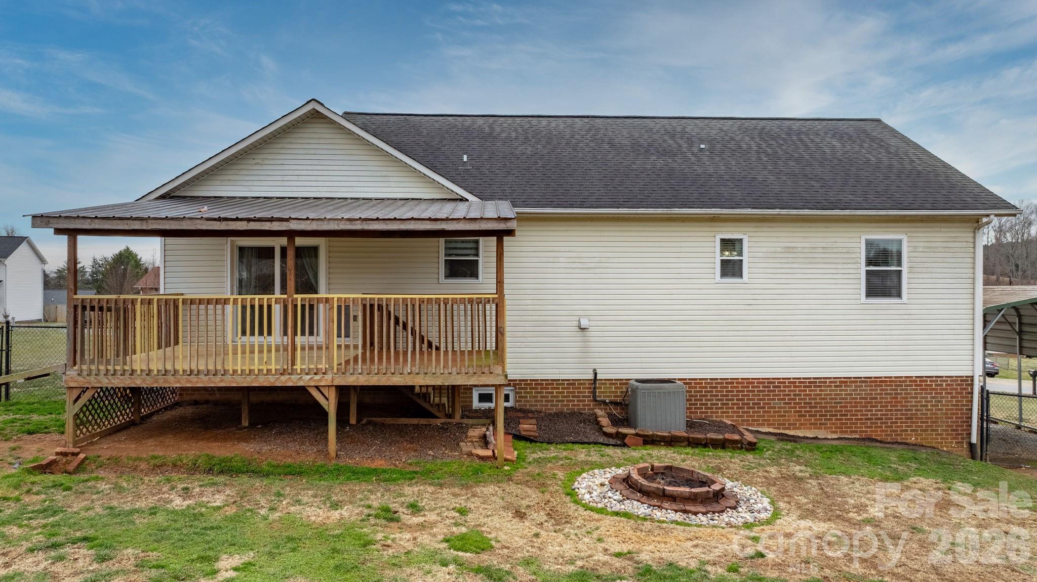 Swinging Bridge - Residential