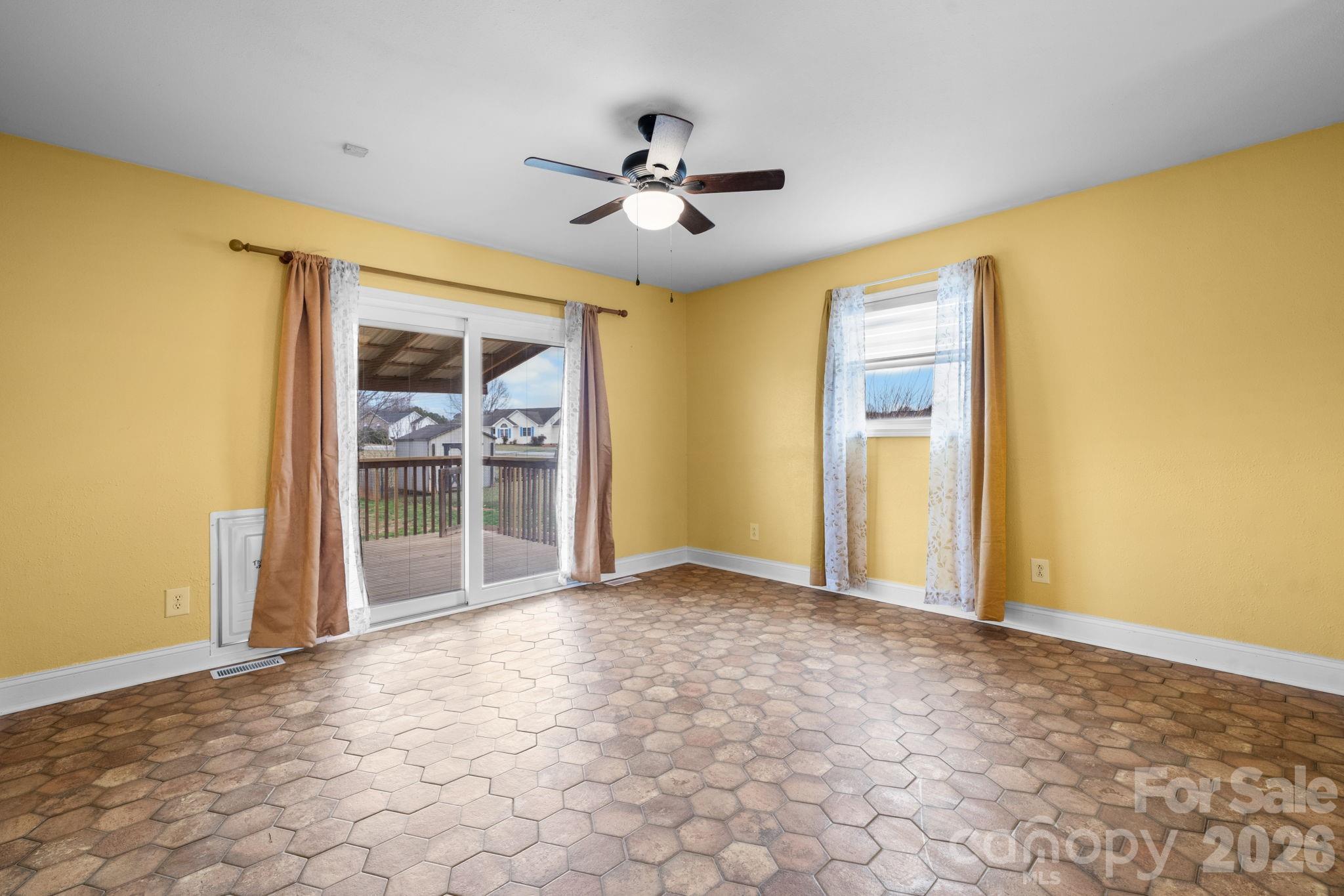 Swinging Bridge - Residential