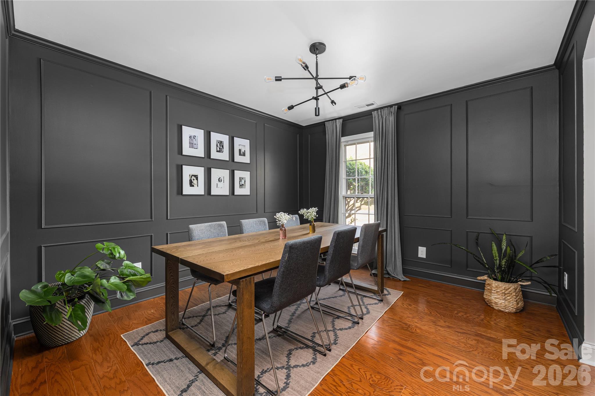 6040 Coatbridge Lane