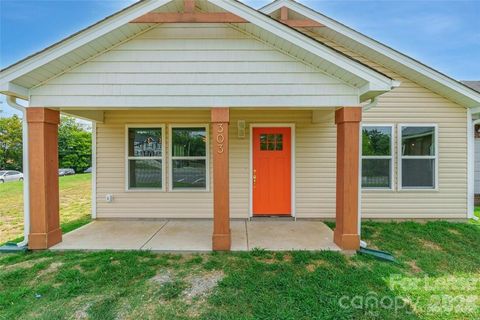 Photo of 303 Cabarrus Avenue W, Concord, NC 28025 (MLS # 4367699)