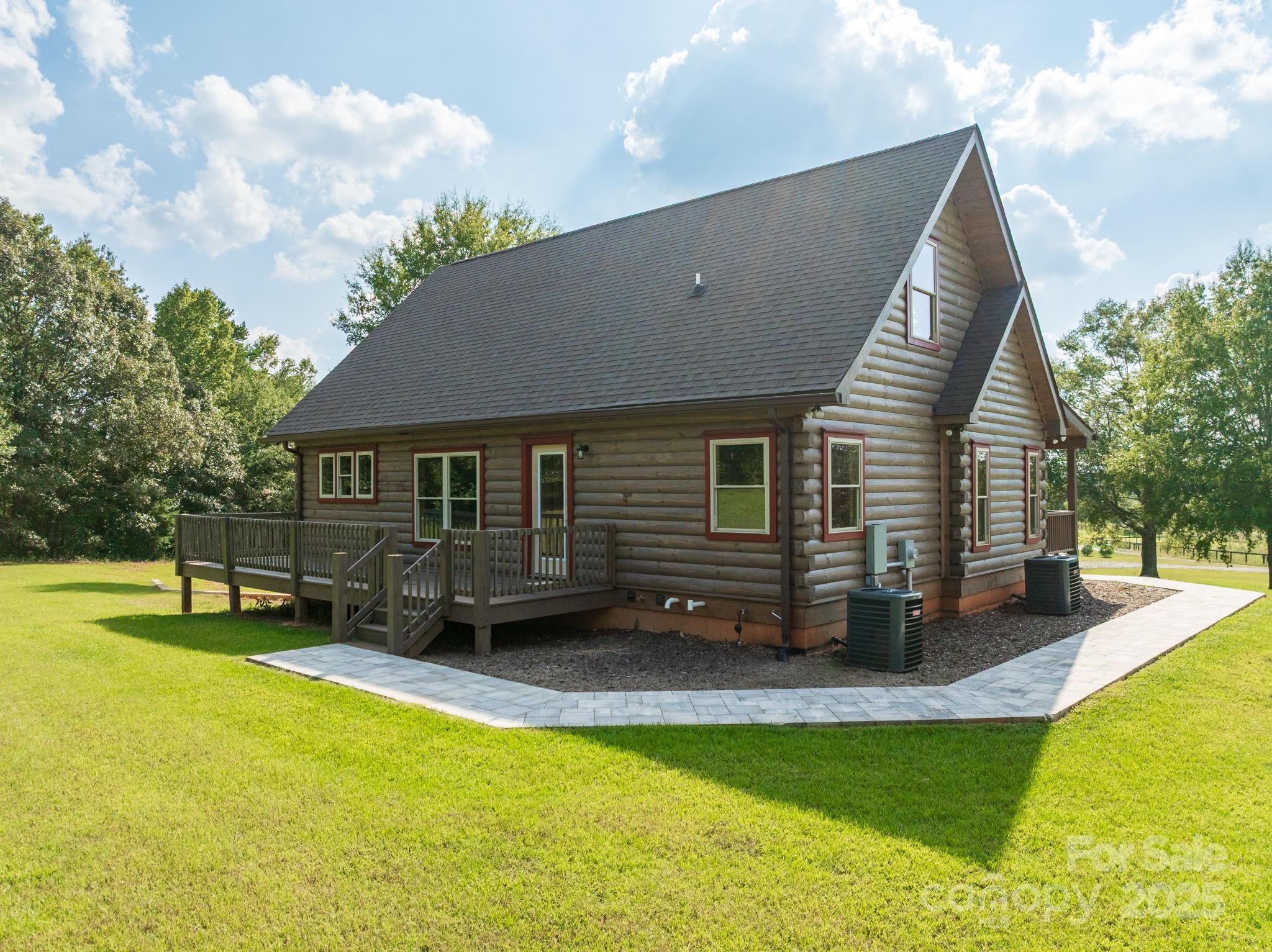 185 Robinson Acres Lane