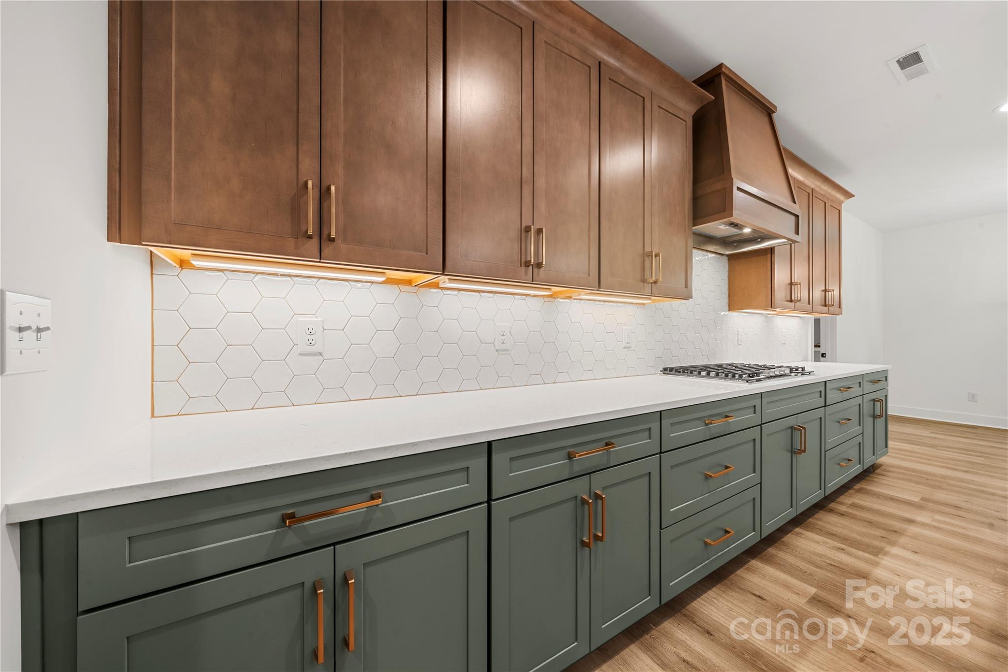 5007 Carolina North Drive 2