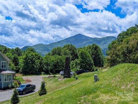 338 Majestic Mountain Drive Burnsville NC 28714