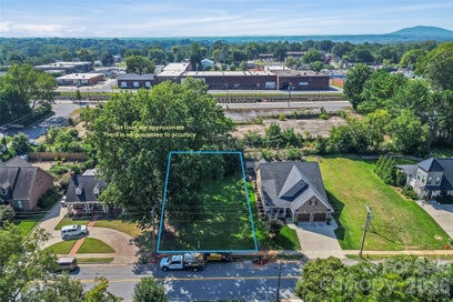 521 1st Avenue NW Hickory NC 28601