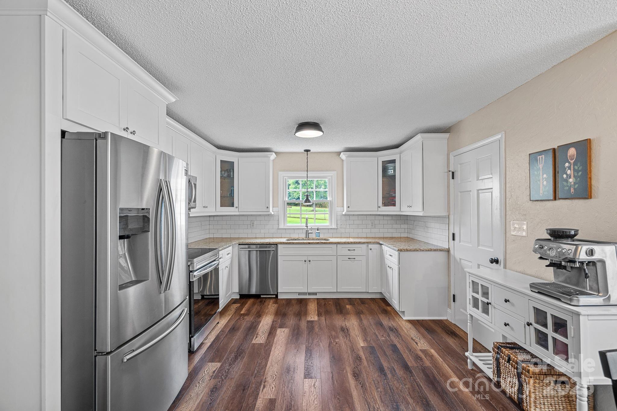 5150 Blackberry Lane
