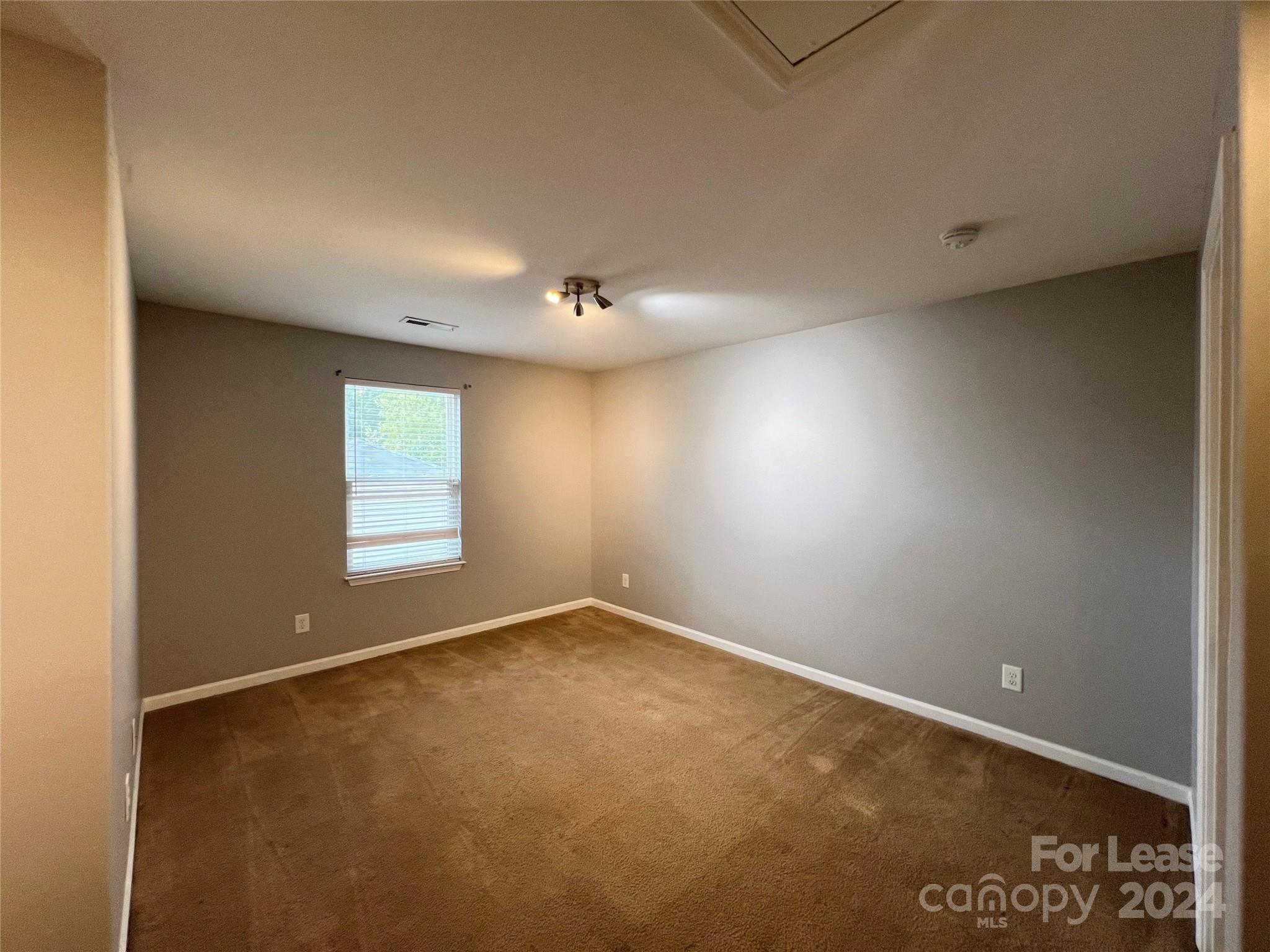 Hammond Lake - Residential Lease