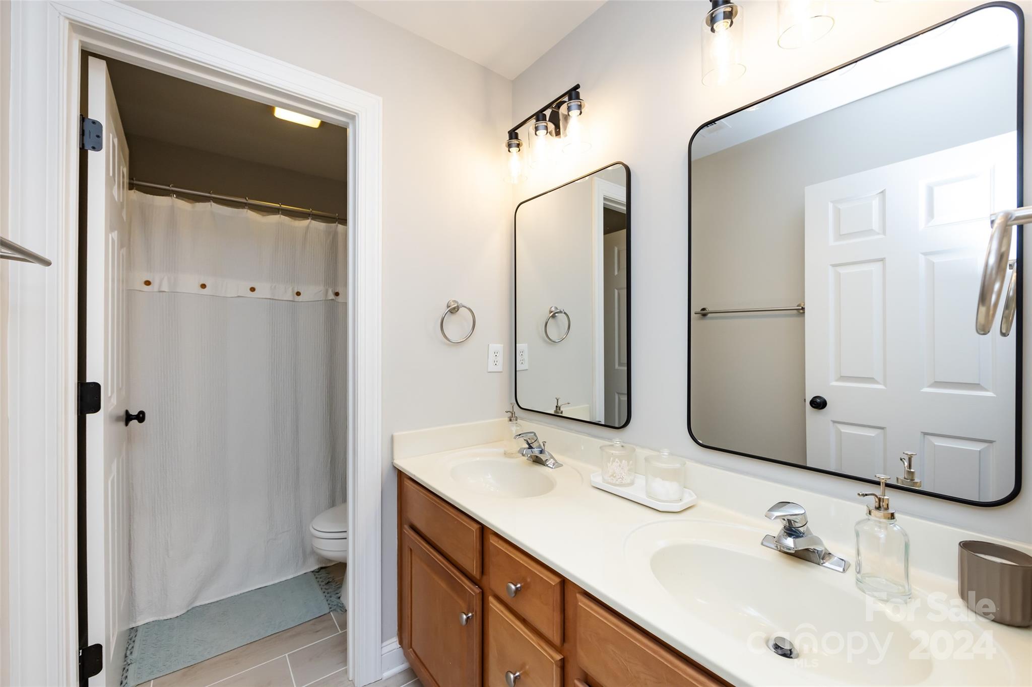 Macaulay - Residential