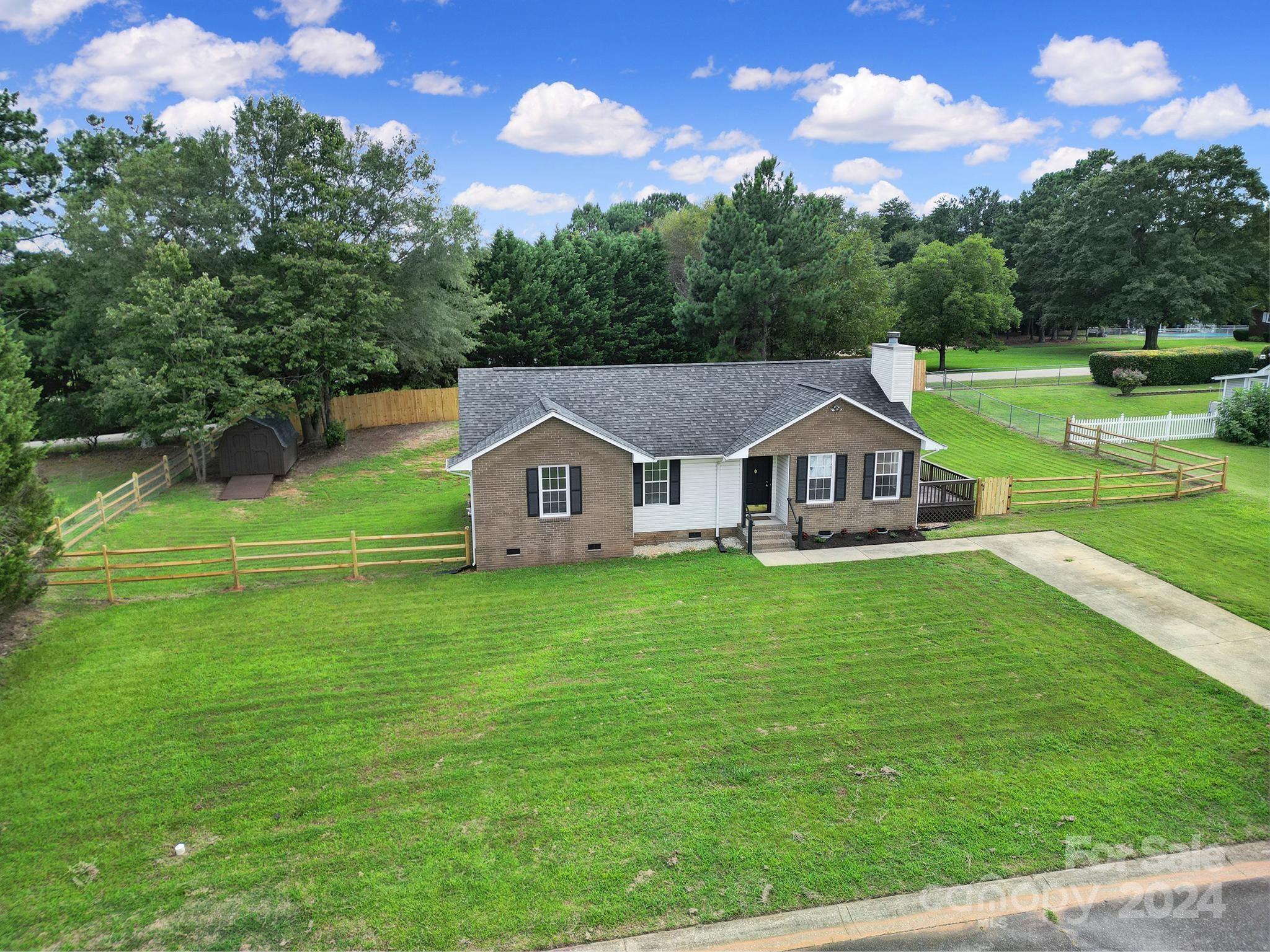 Wimbleton Woods - Residential