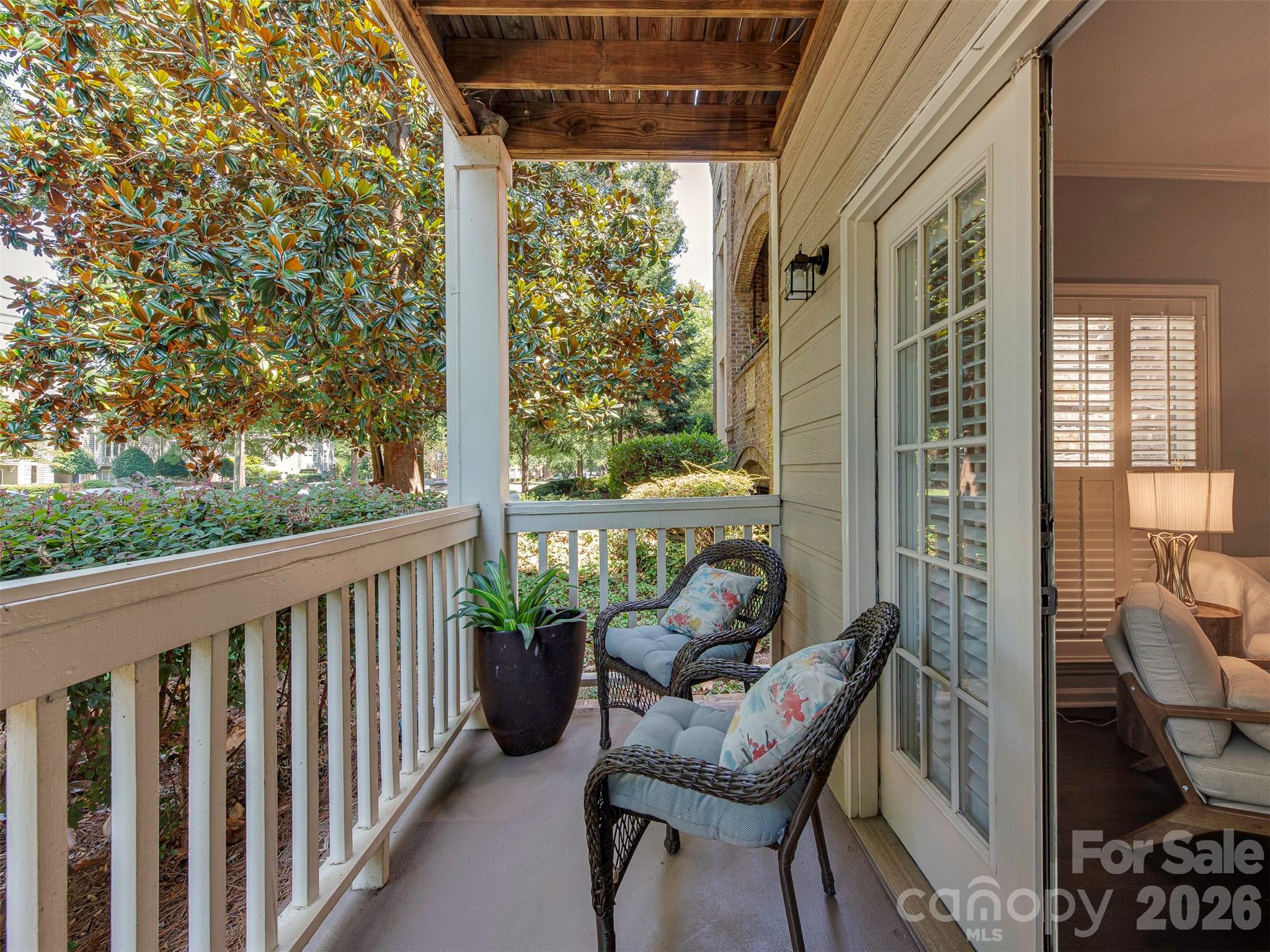 301 Queens Road 105