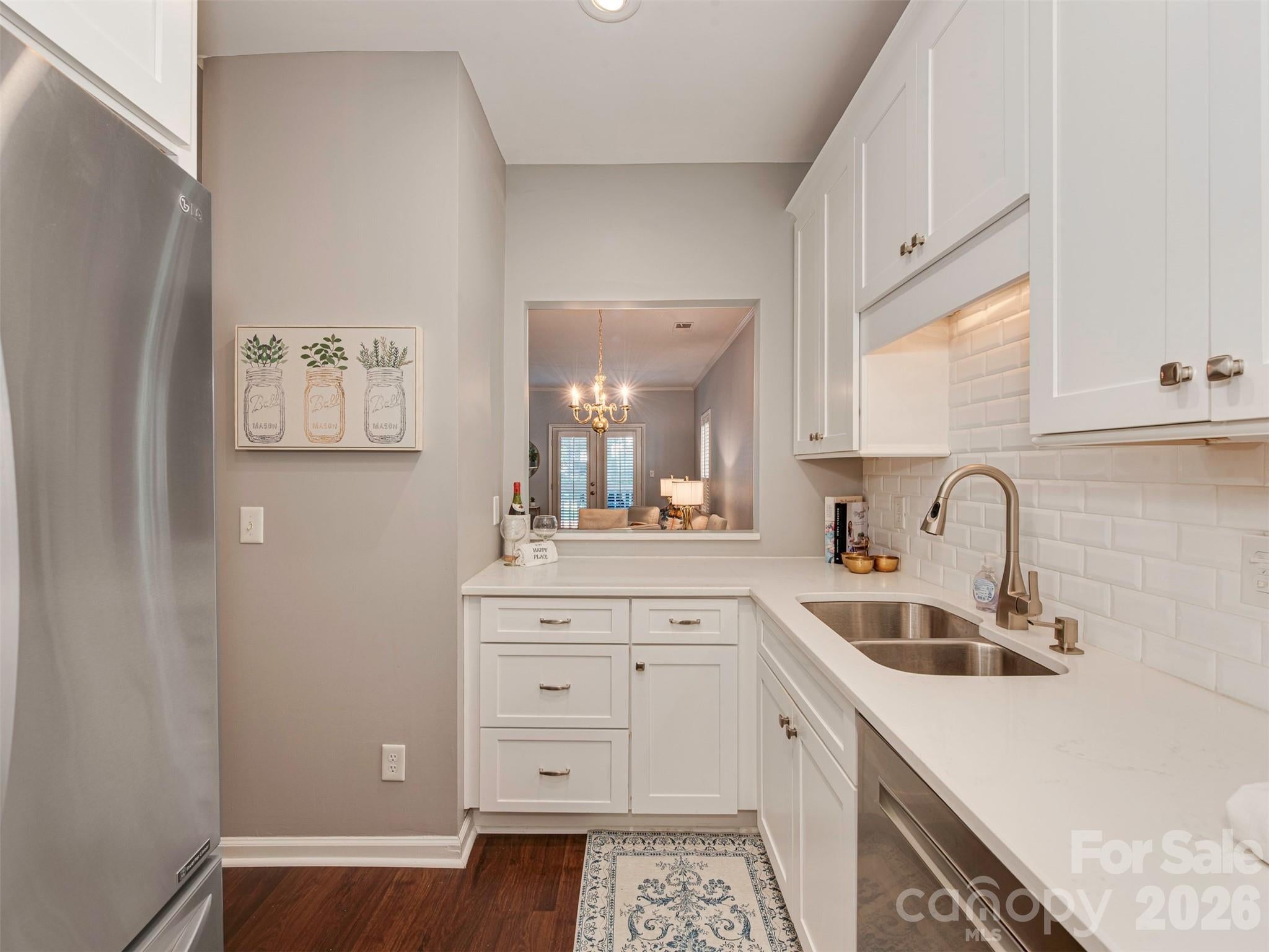 301 Queens Road 105