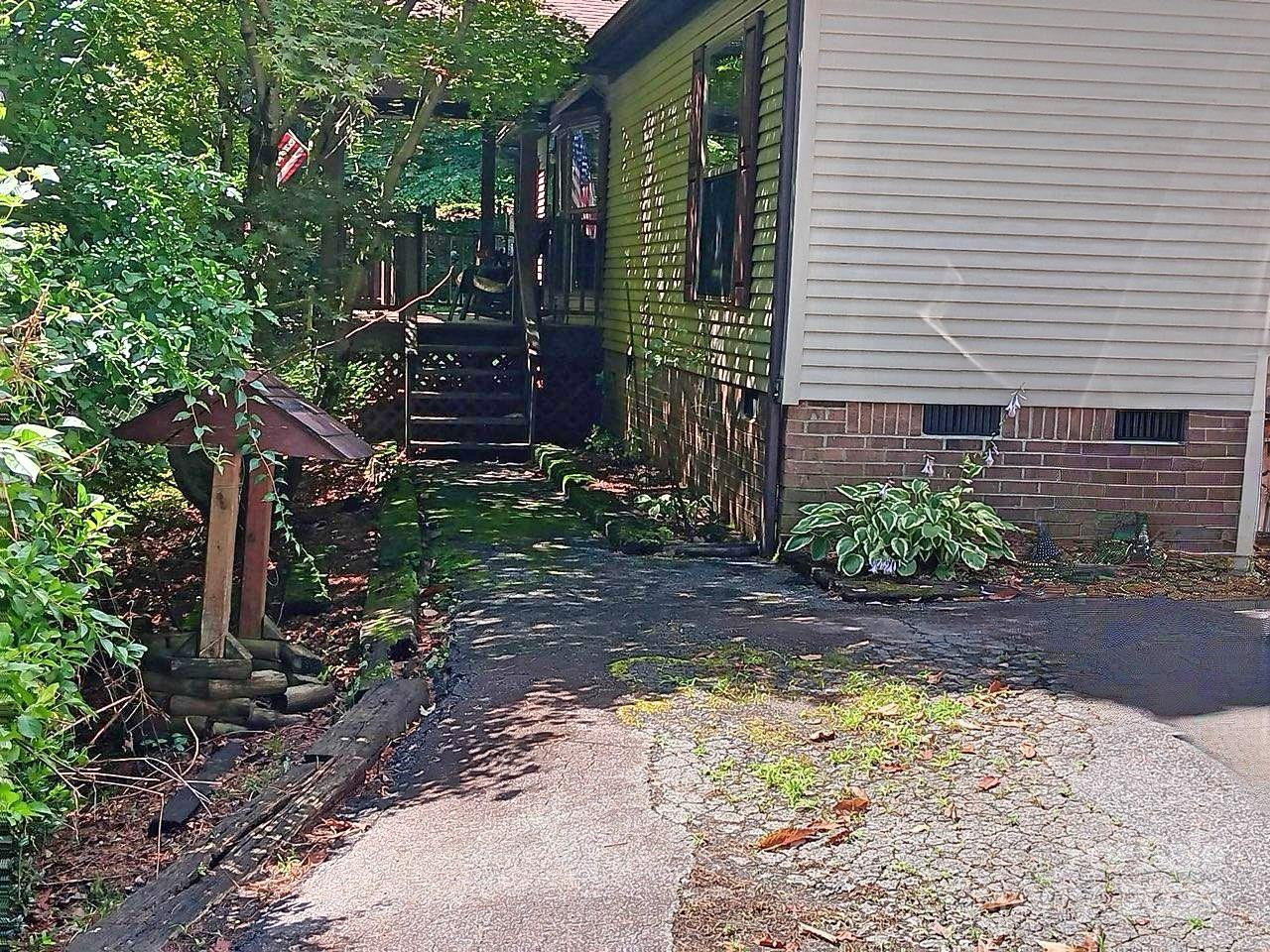 57 Sleepy Forest Drive
