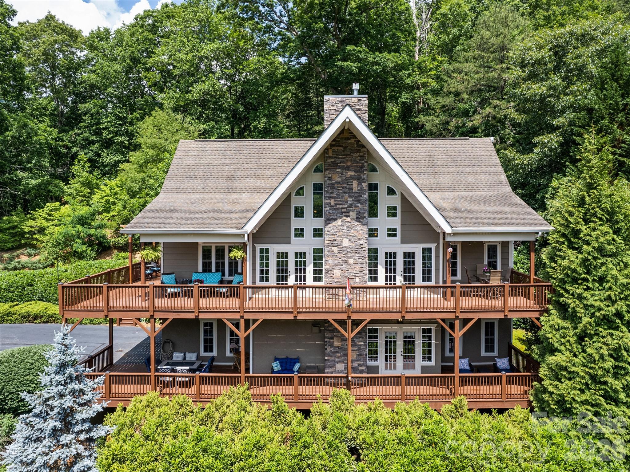 406 Inverness Drive
