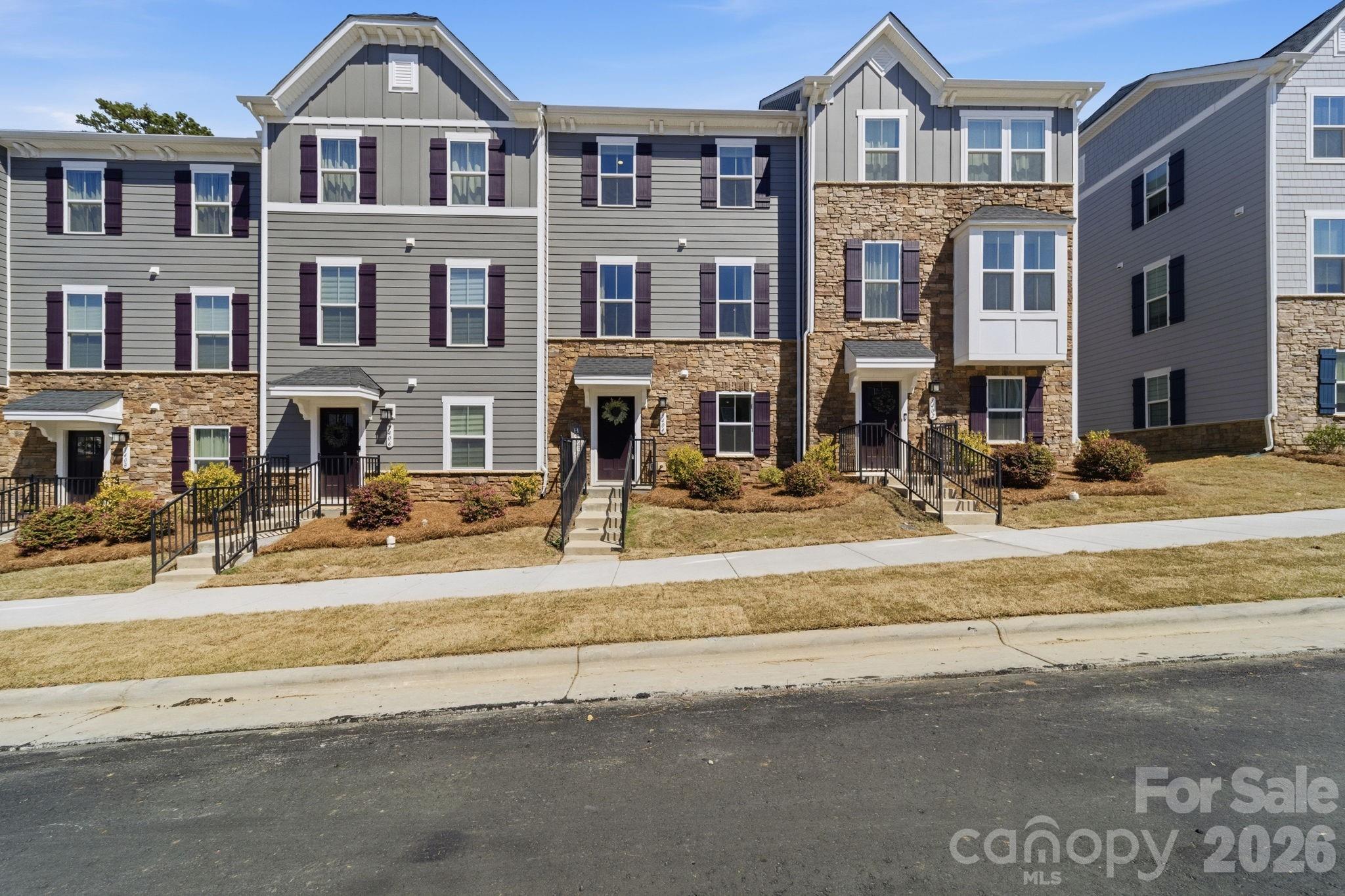 Stone Creek Townhomes - Residential