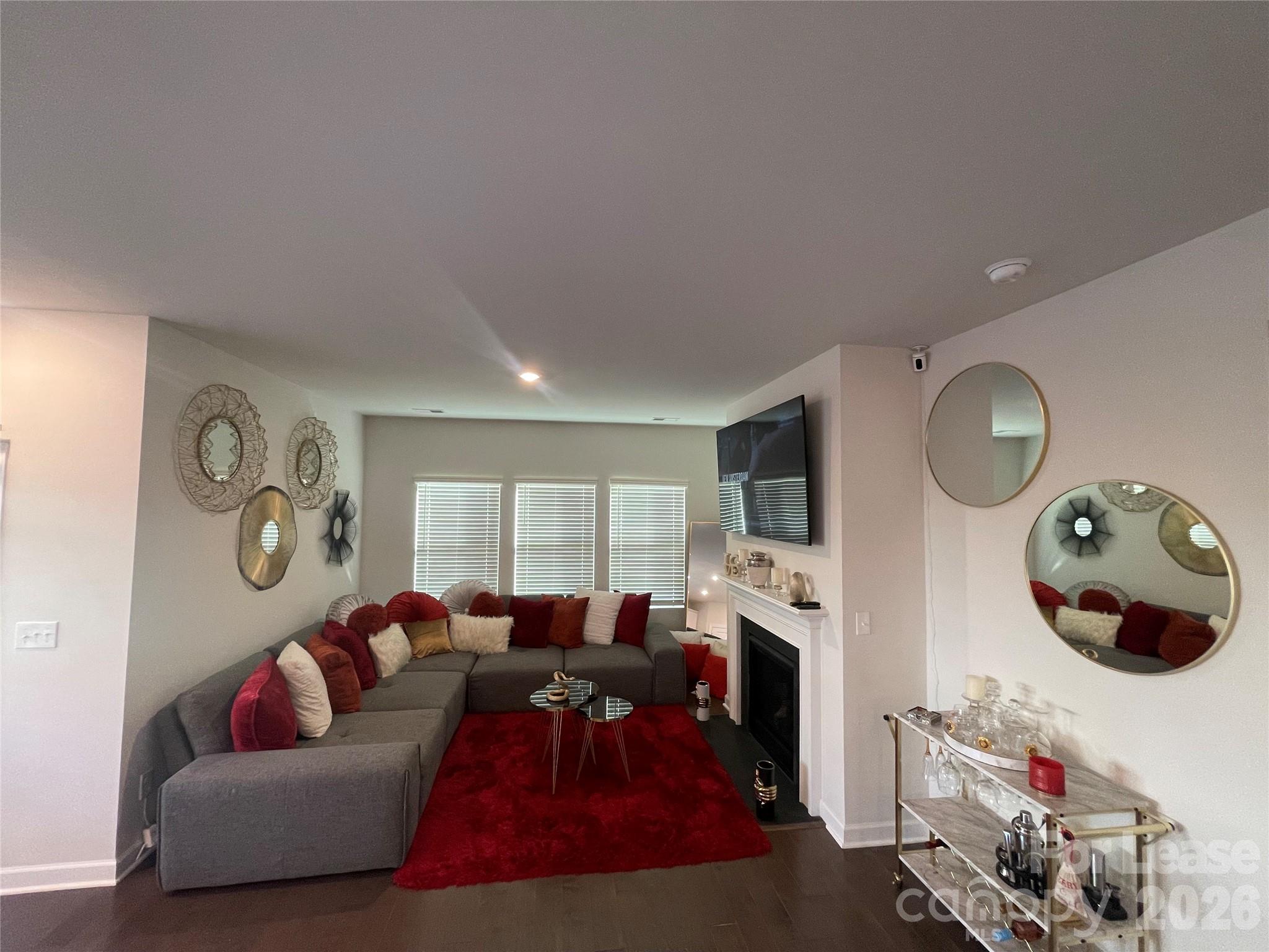 Larkhaven Hills - Residential Lease