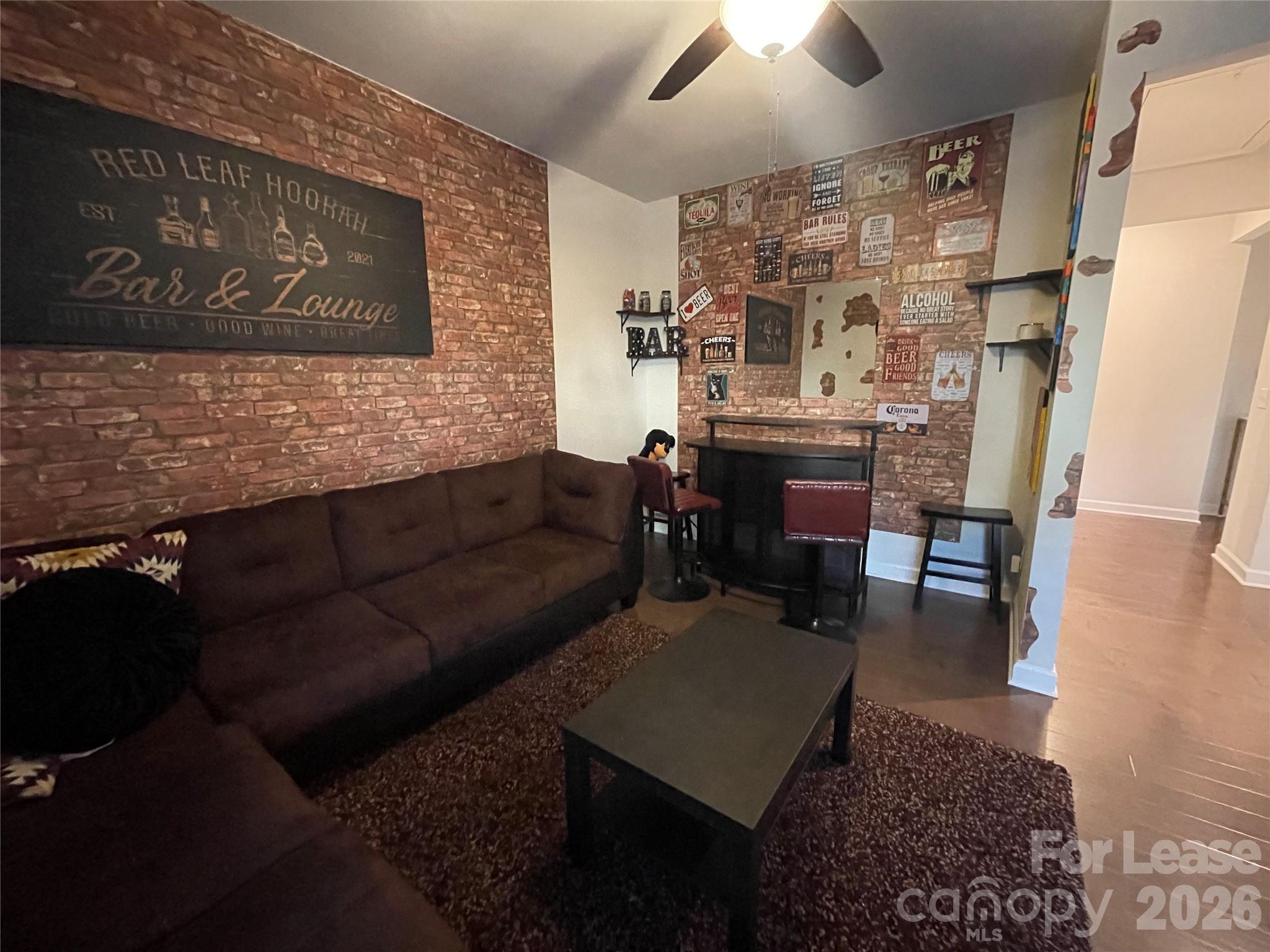 Larkhaven Hills - Residential Lease