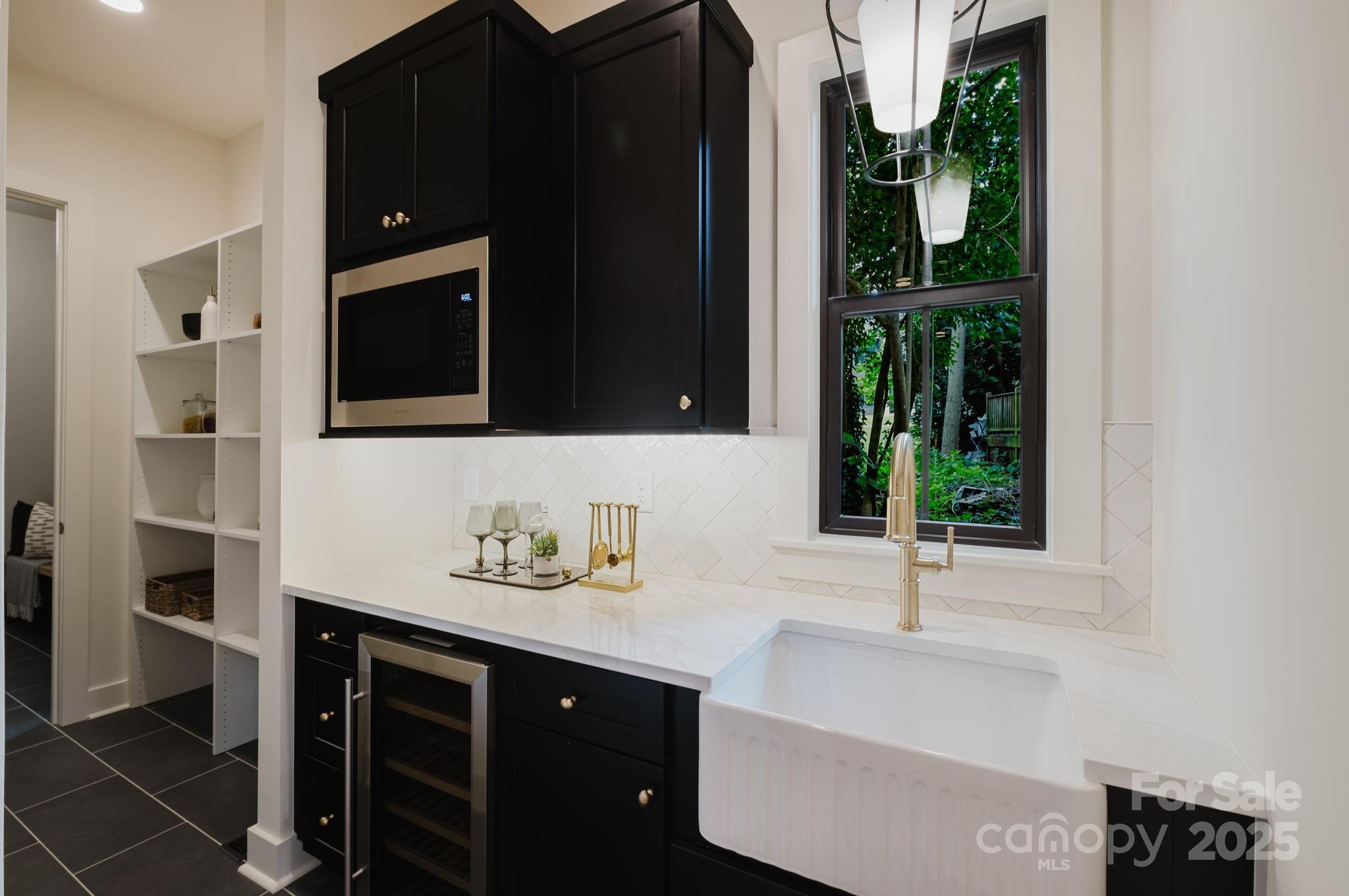 Merry Oaks - Residential