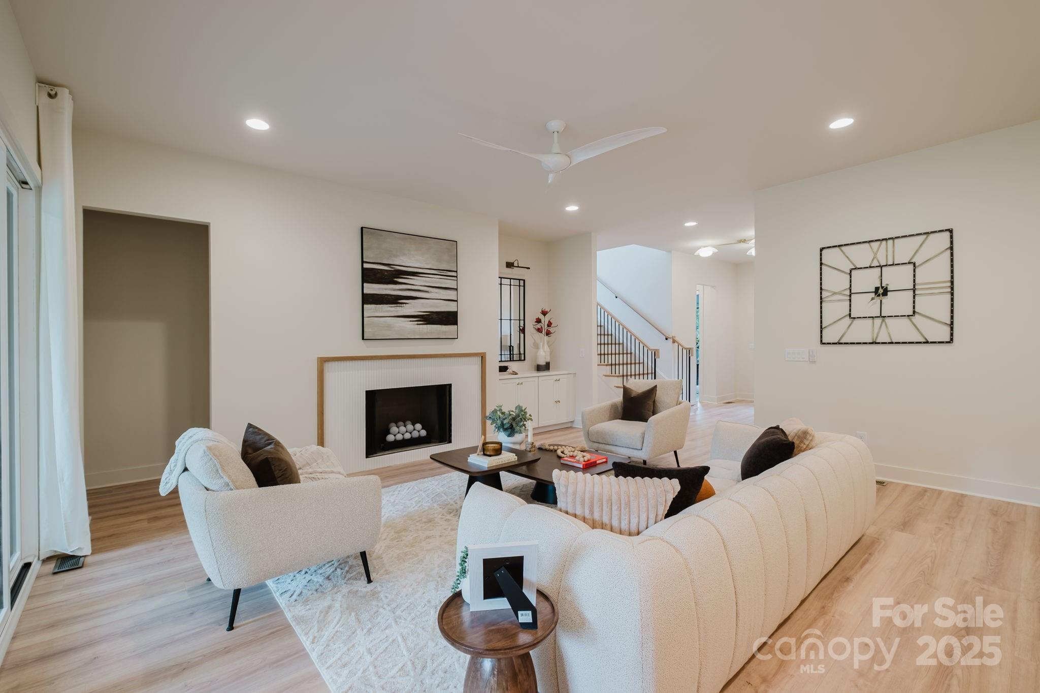 Merry Oaks - Residential