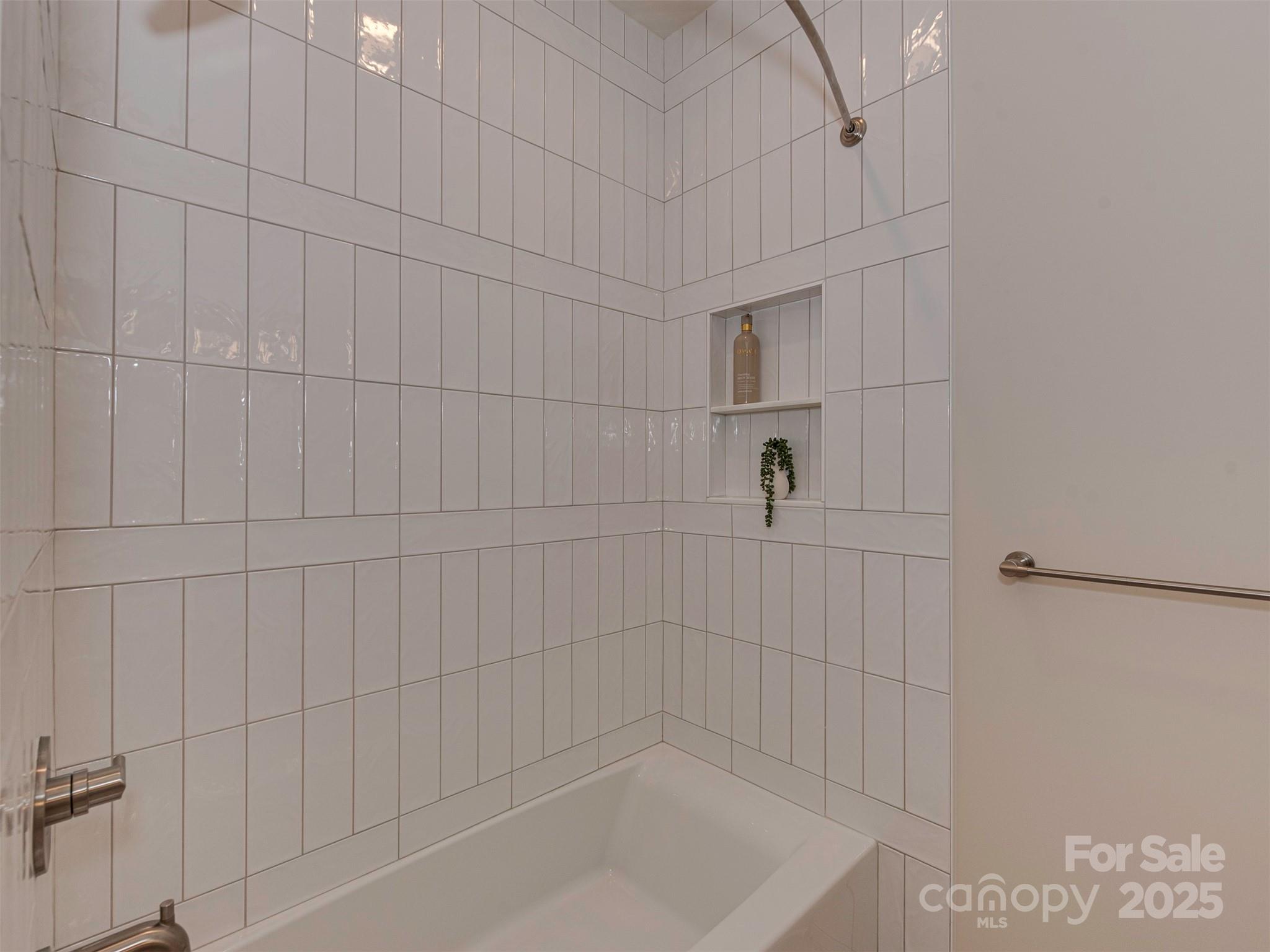 Merry Oaks - Residential