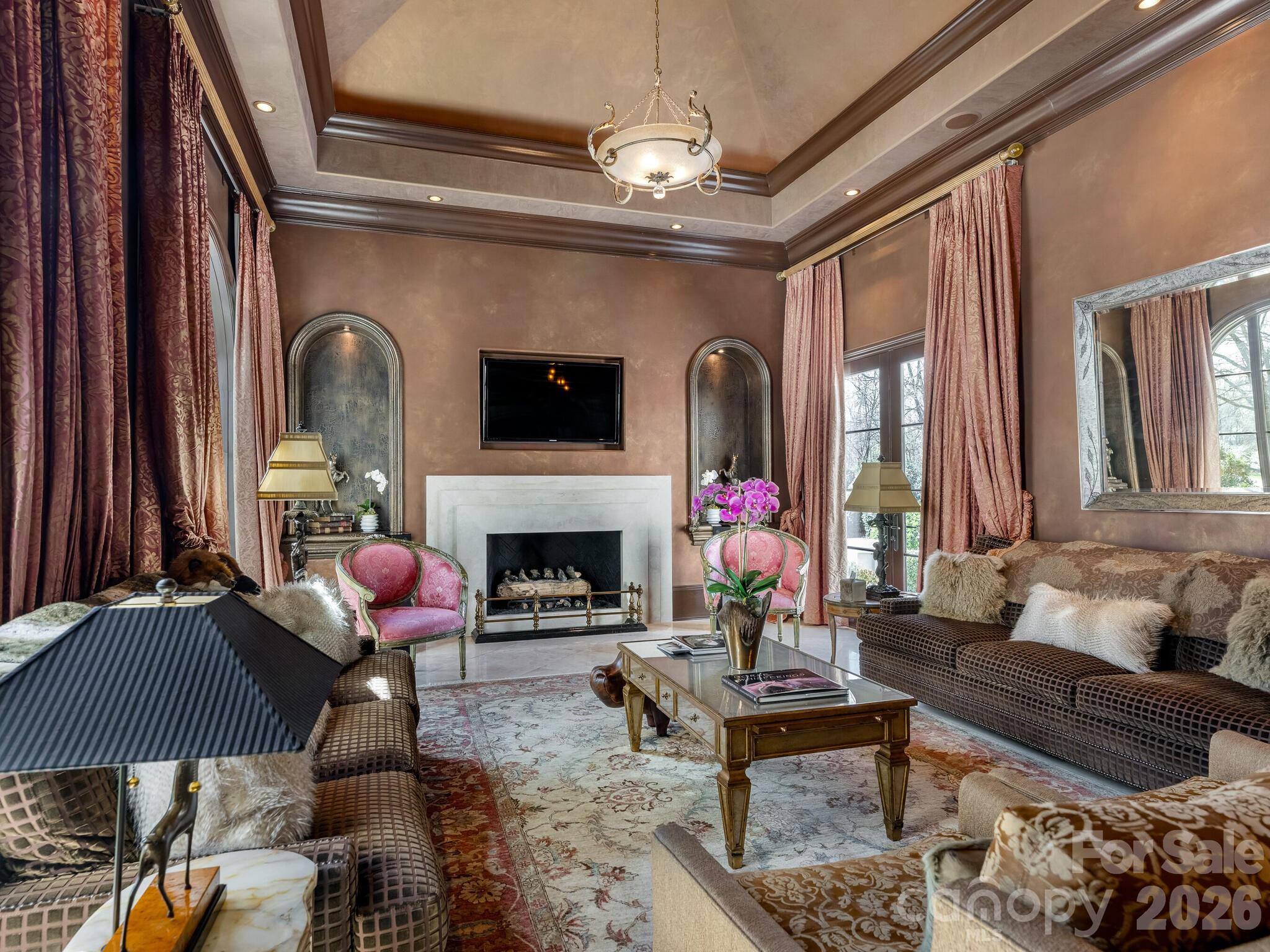 Seven Eagles - Residential