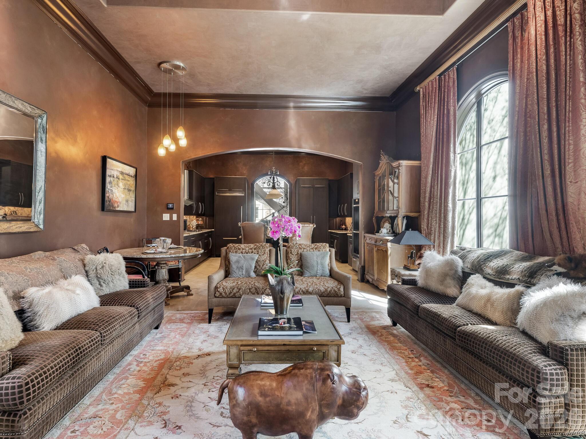 Seven Eagles - Residential