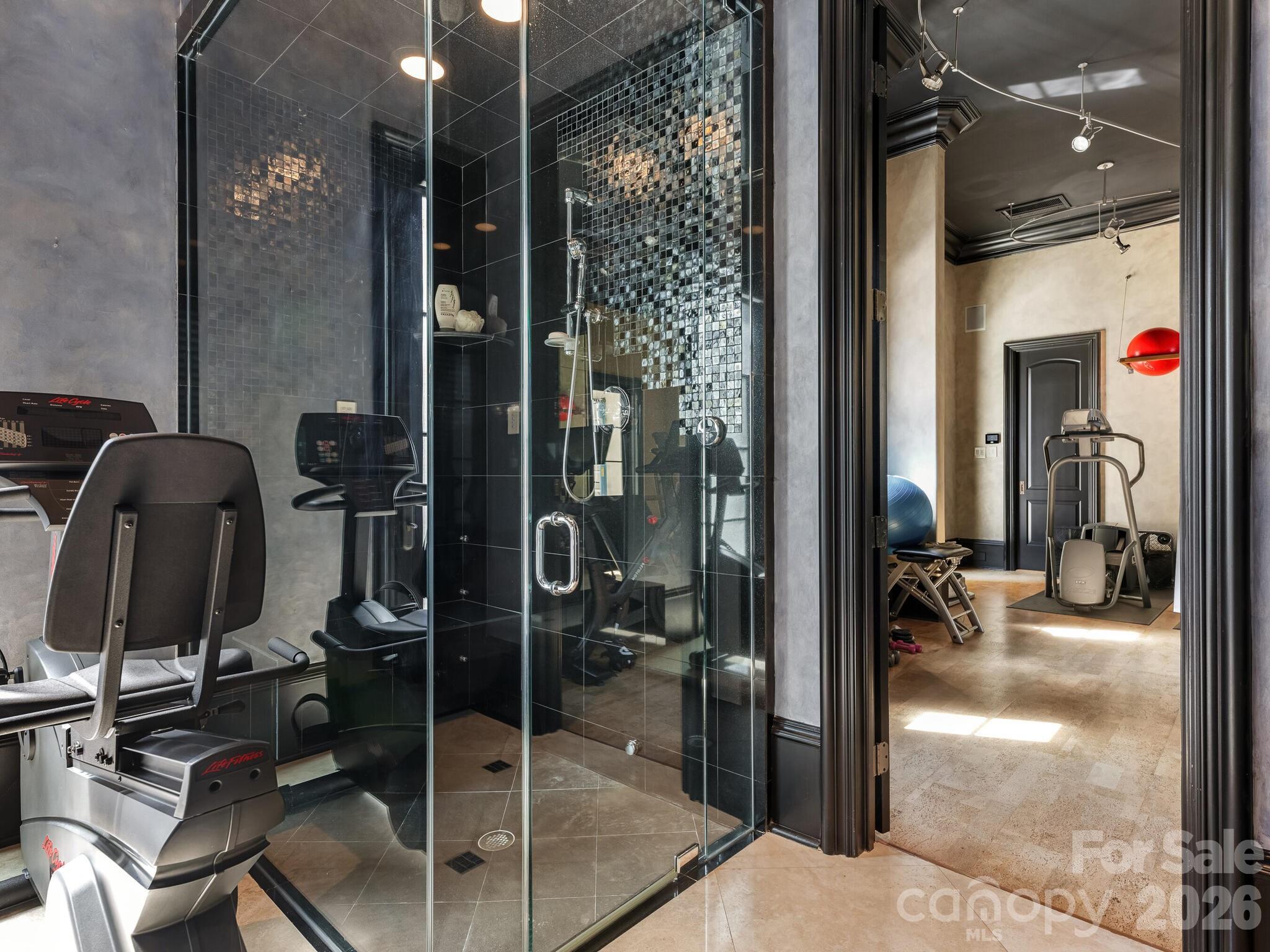 Seven Eagles - Residential