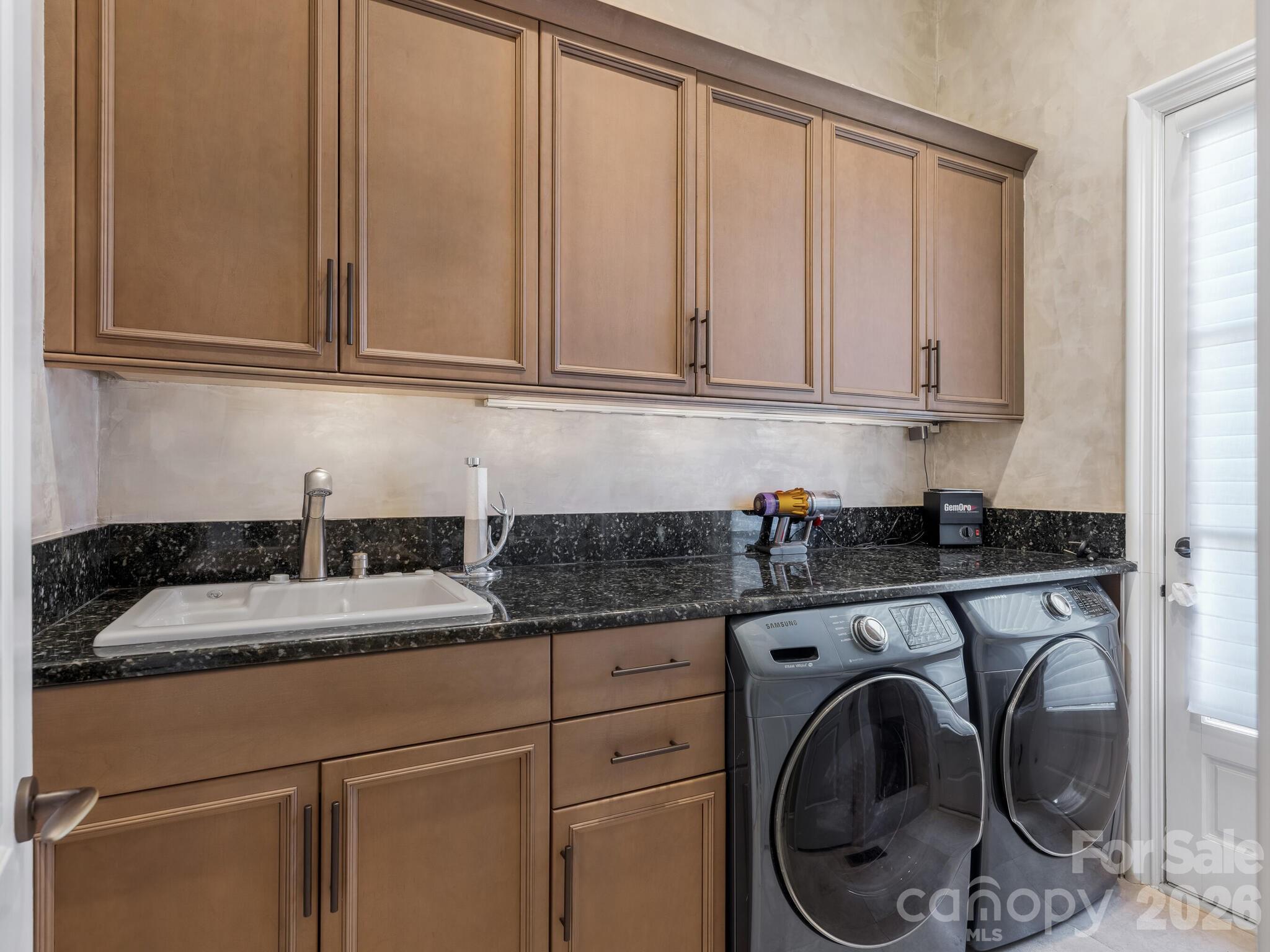 Seven Eagles - Residential