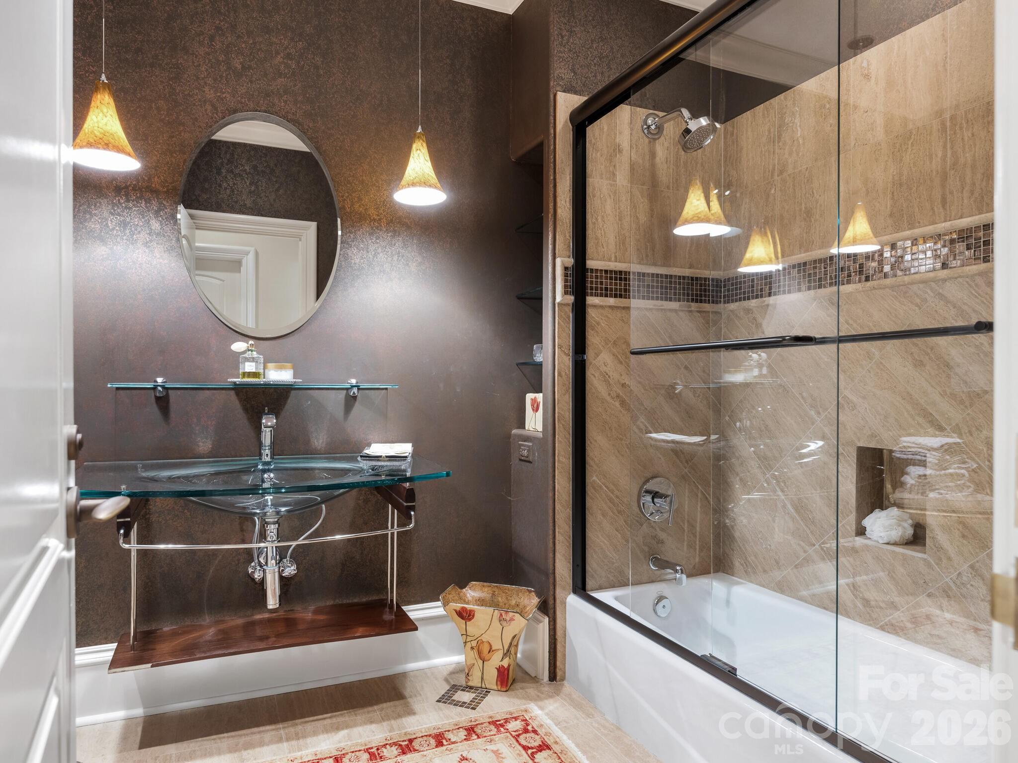 Seven Eagles - Residential