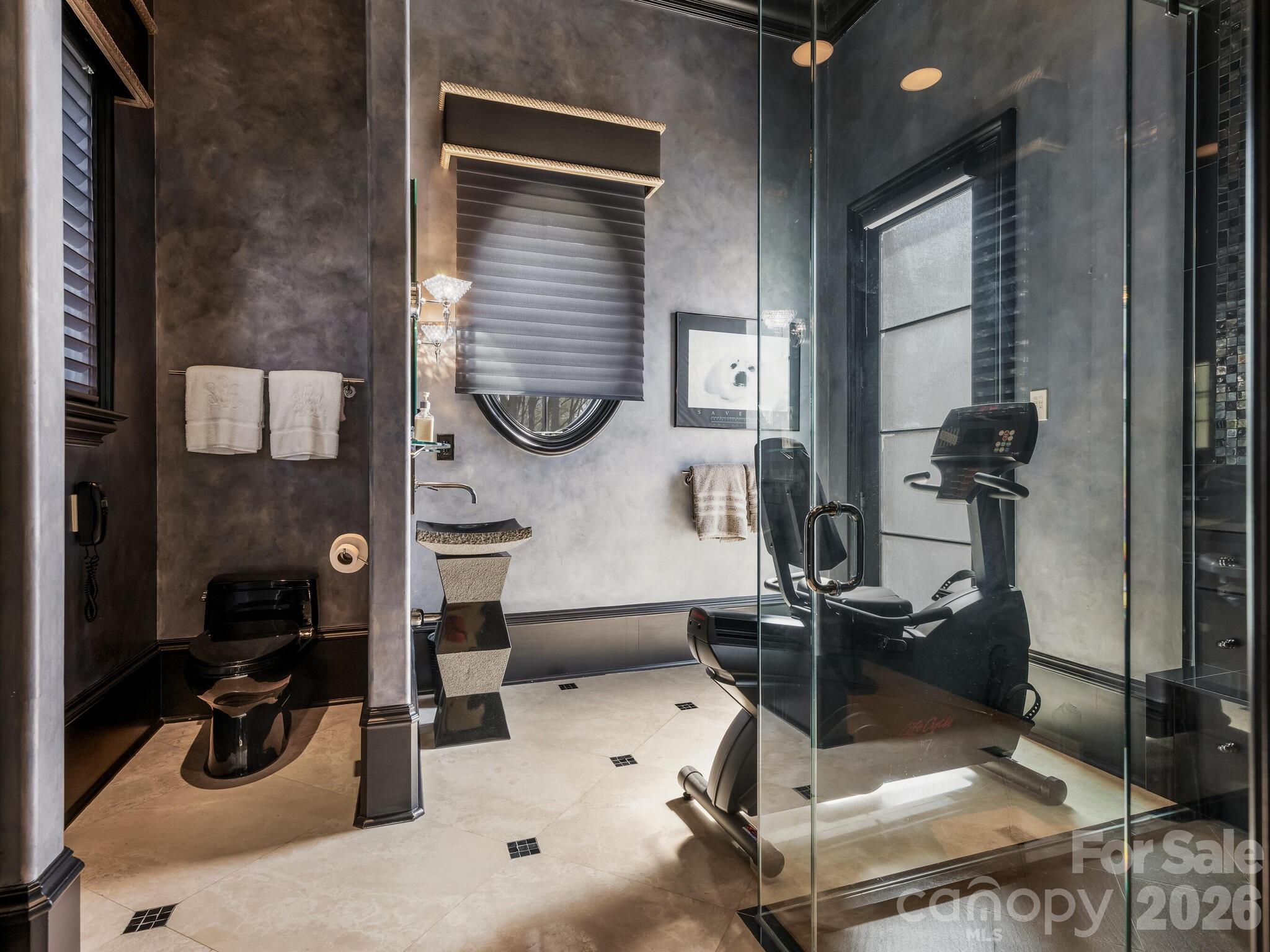 Seven Eagles - Residential