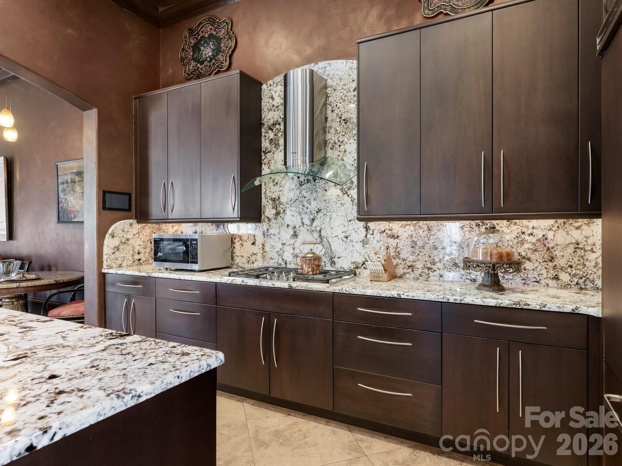 Seven Eagles - Residential