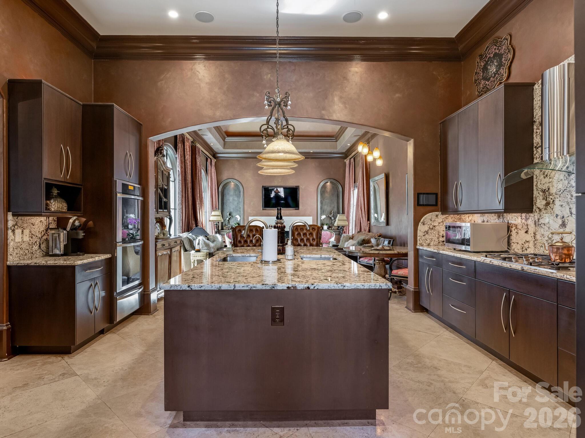 Seven Eagles - Residential