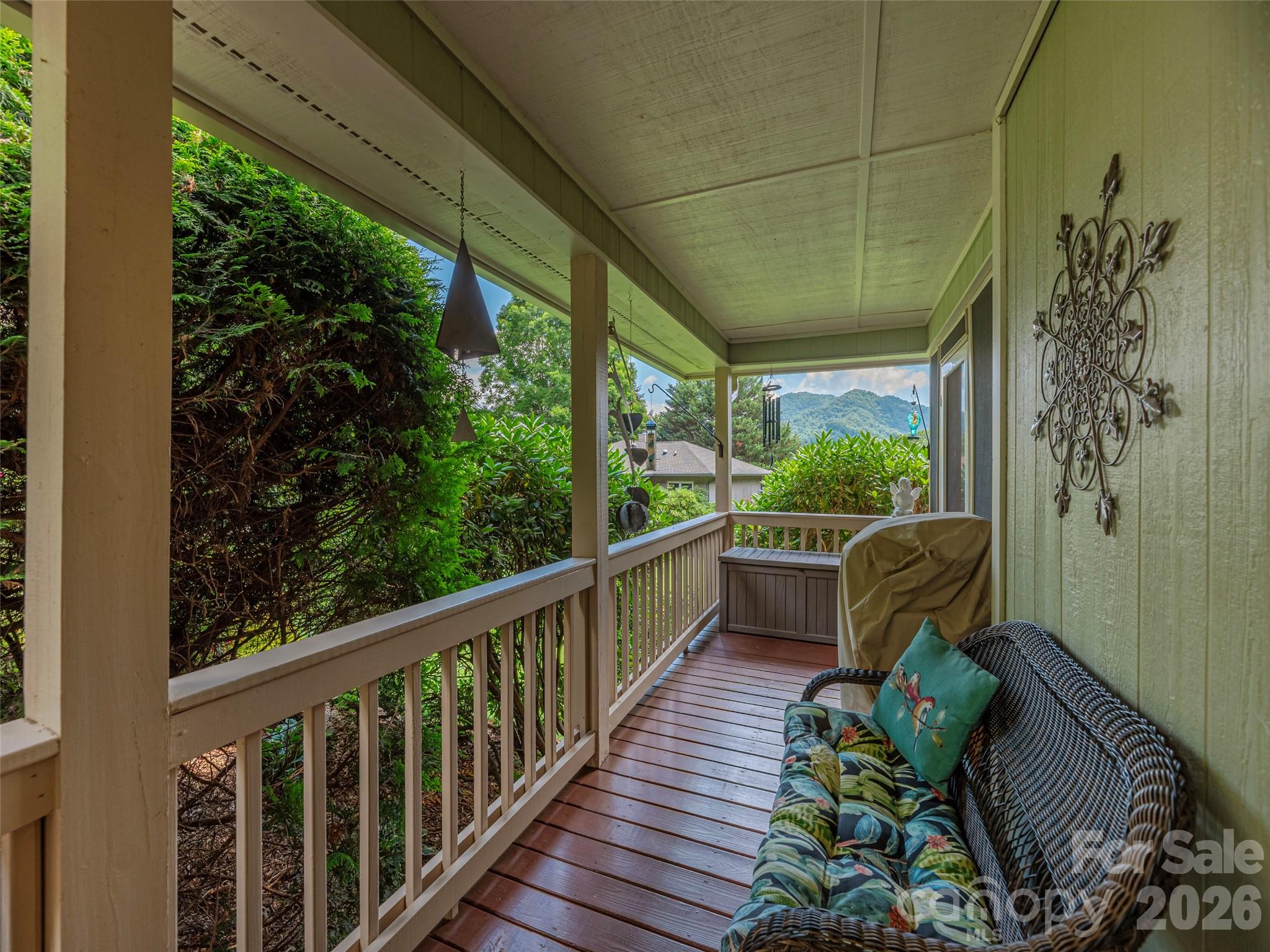 323 Hawks Crest Drive